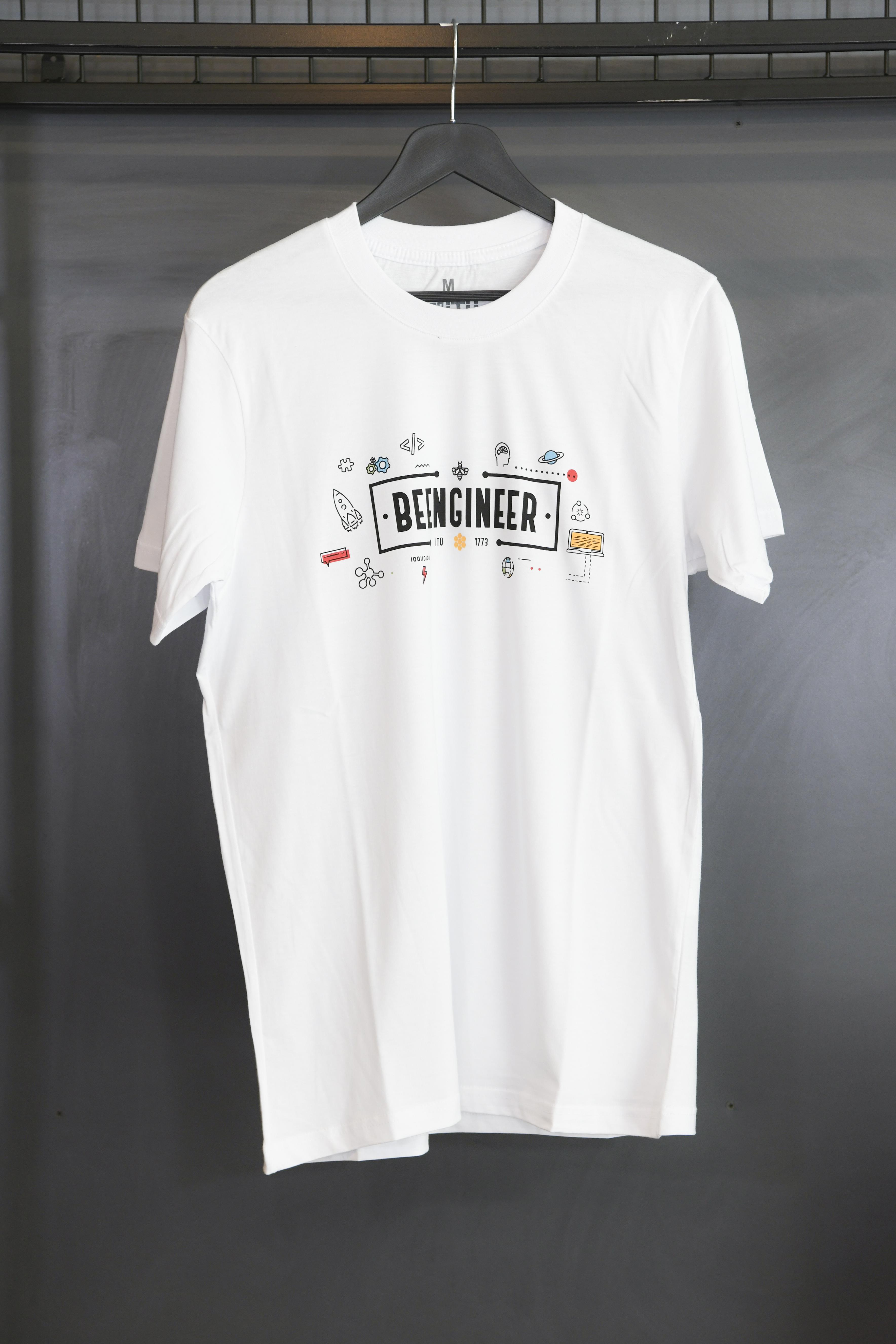 1773İtu.store Classic T-Shirt 
