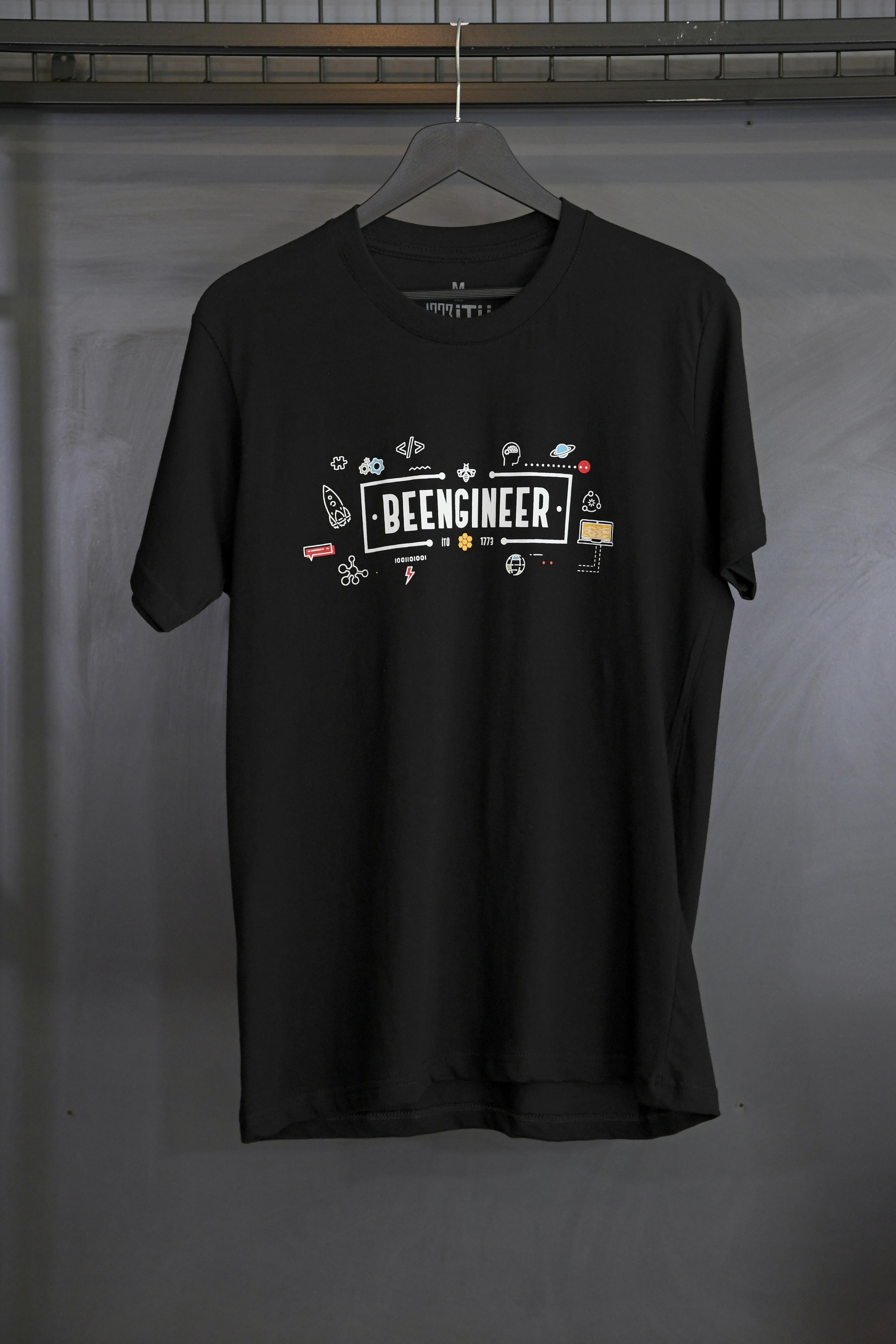 1773İtu.store Classic T-Shirt 