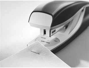 Zımbalayıcı Leitz 5562 Stil, 30 yaprak Metal, Saten siyah