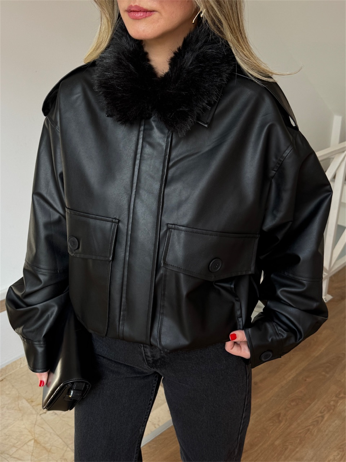 Yakası Kürklü Deri Bomber Ceket - Siyah