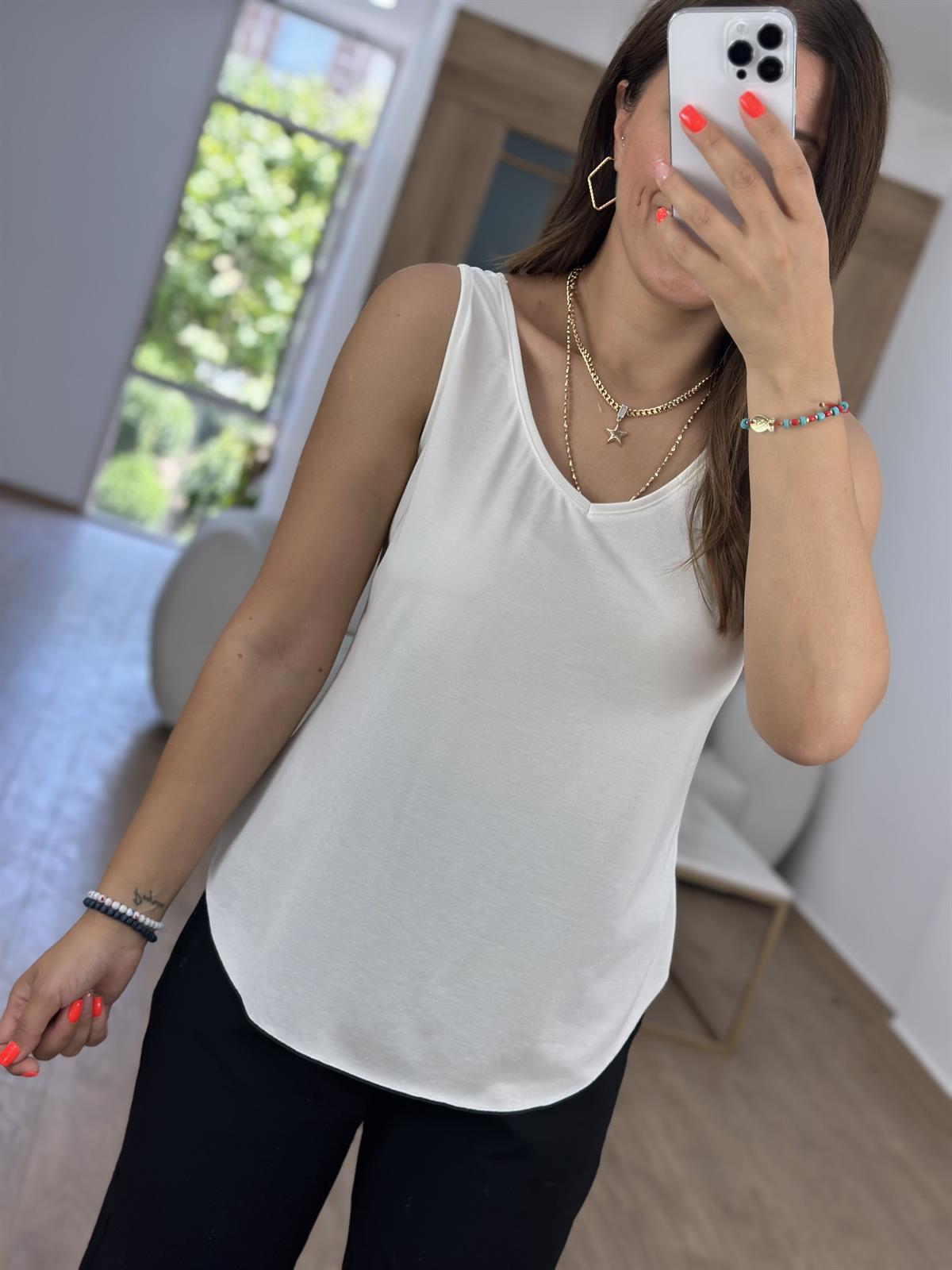 %100 Modal V Yaka Basic Tişort Ekru