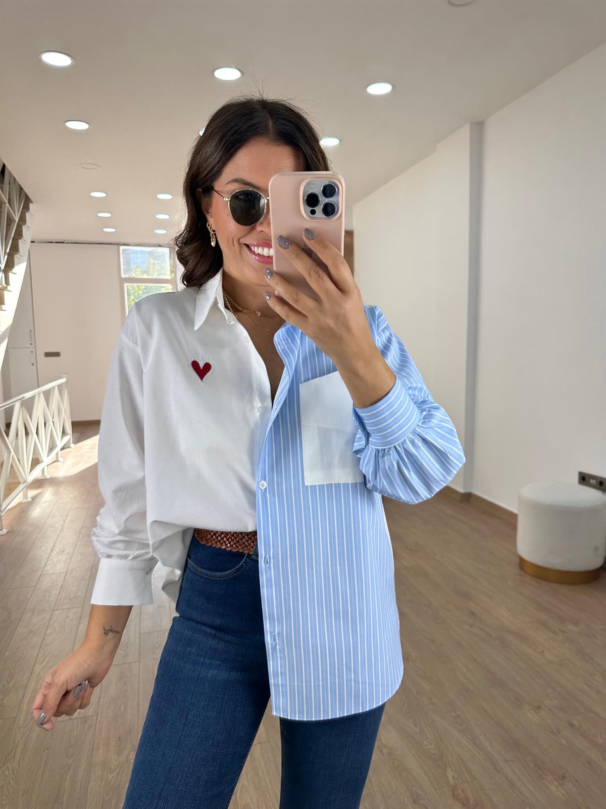 %100 Pamuk Kalp Nakışlı Tasarım Gömlek - Mavi 