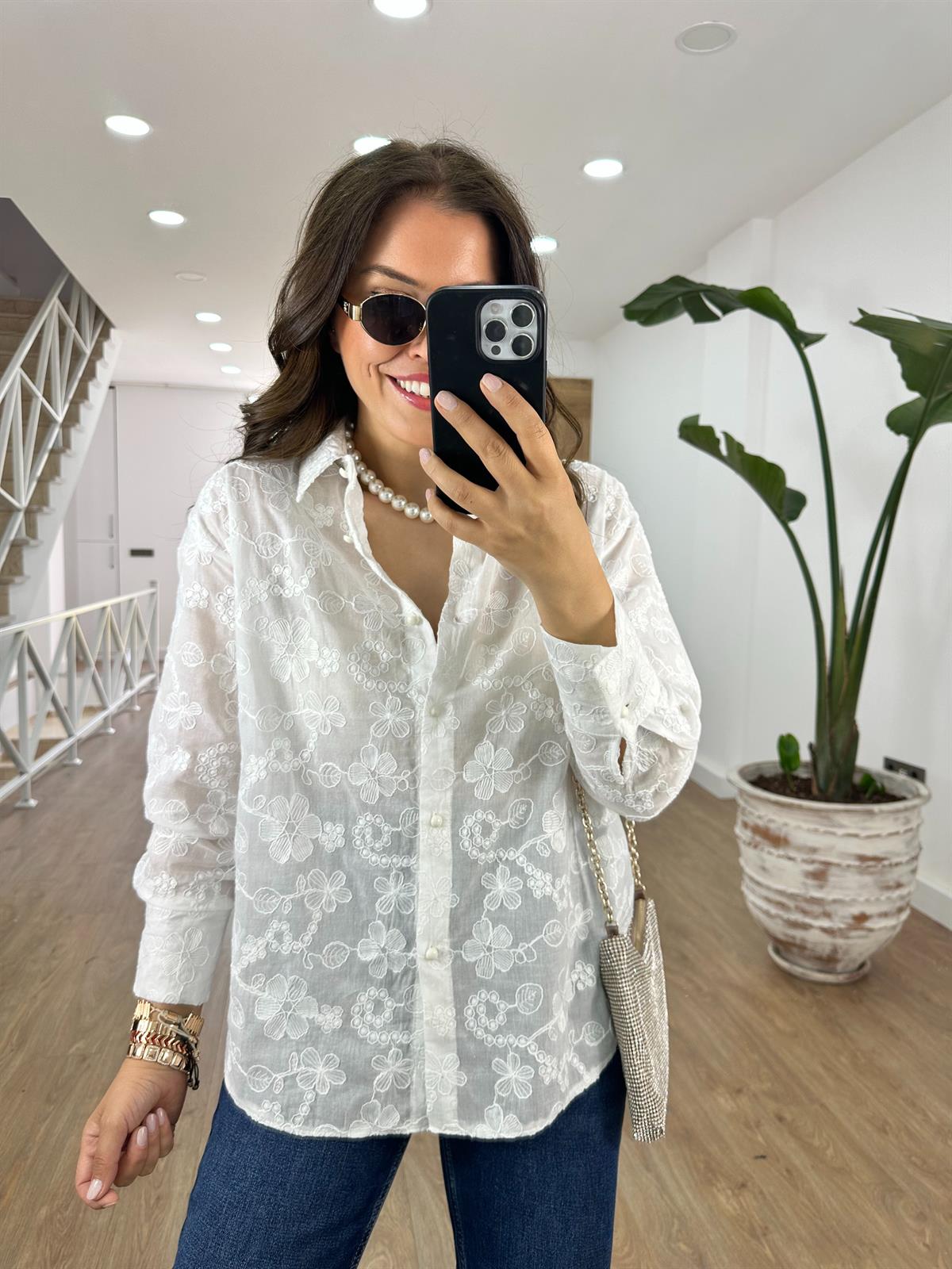 %100 Pamuk Nakışlı Gömlek