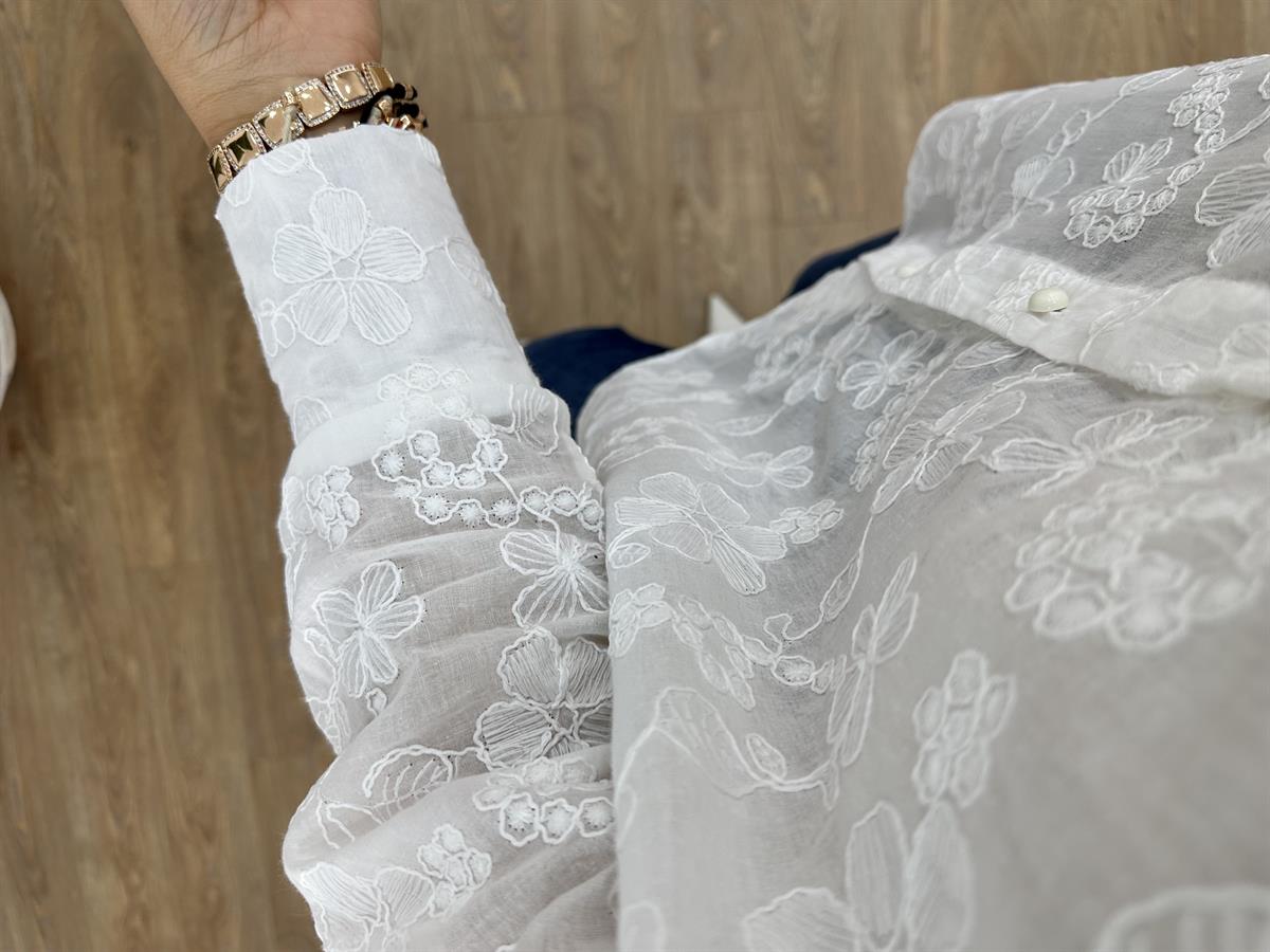 %100 Pamuk Nakışlı Gömlek