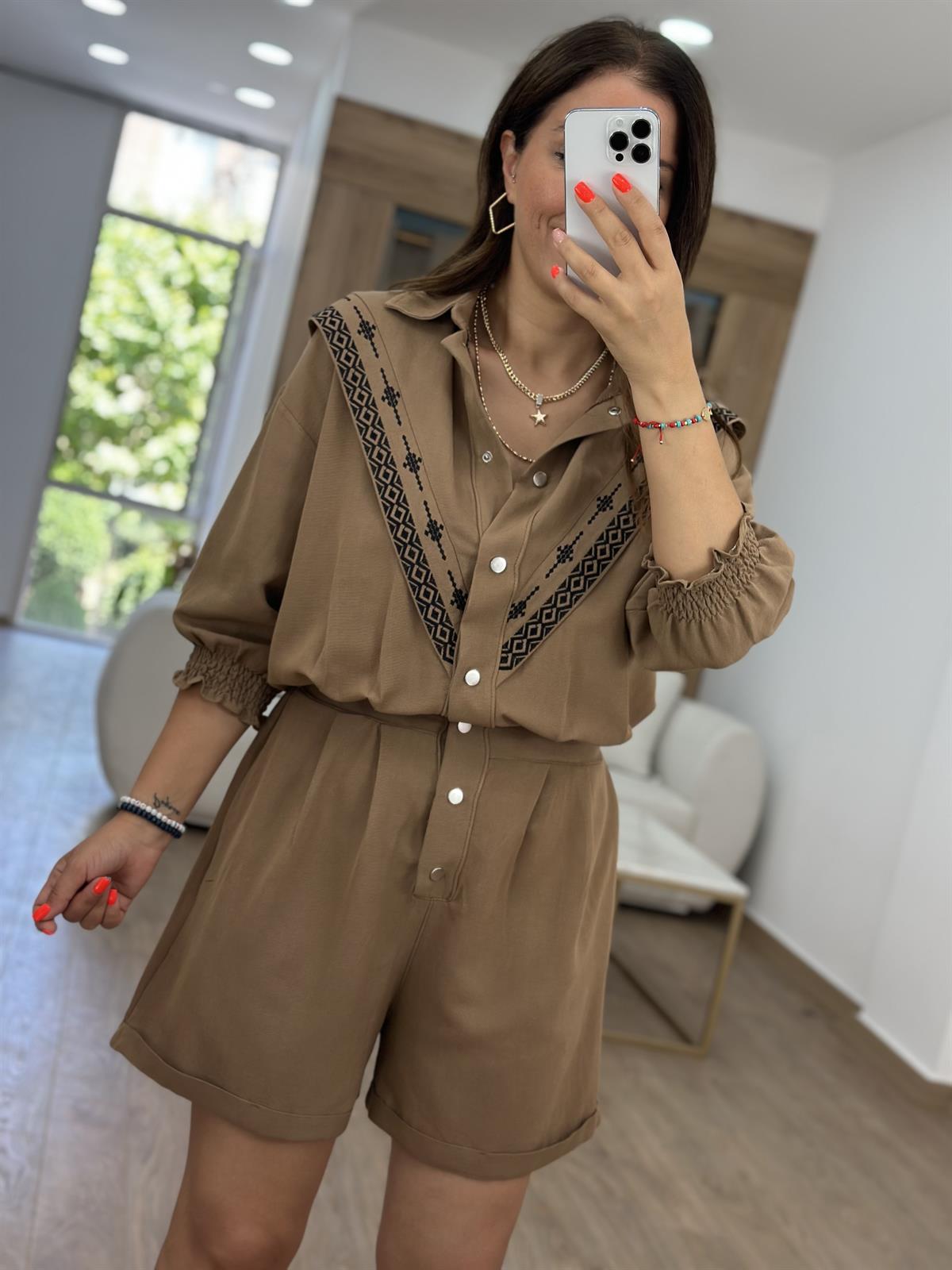 %100 Pamuk Nakışlı Yarım Kol Tulum Kahve