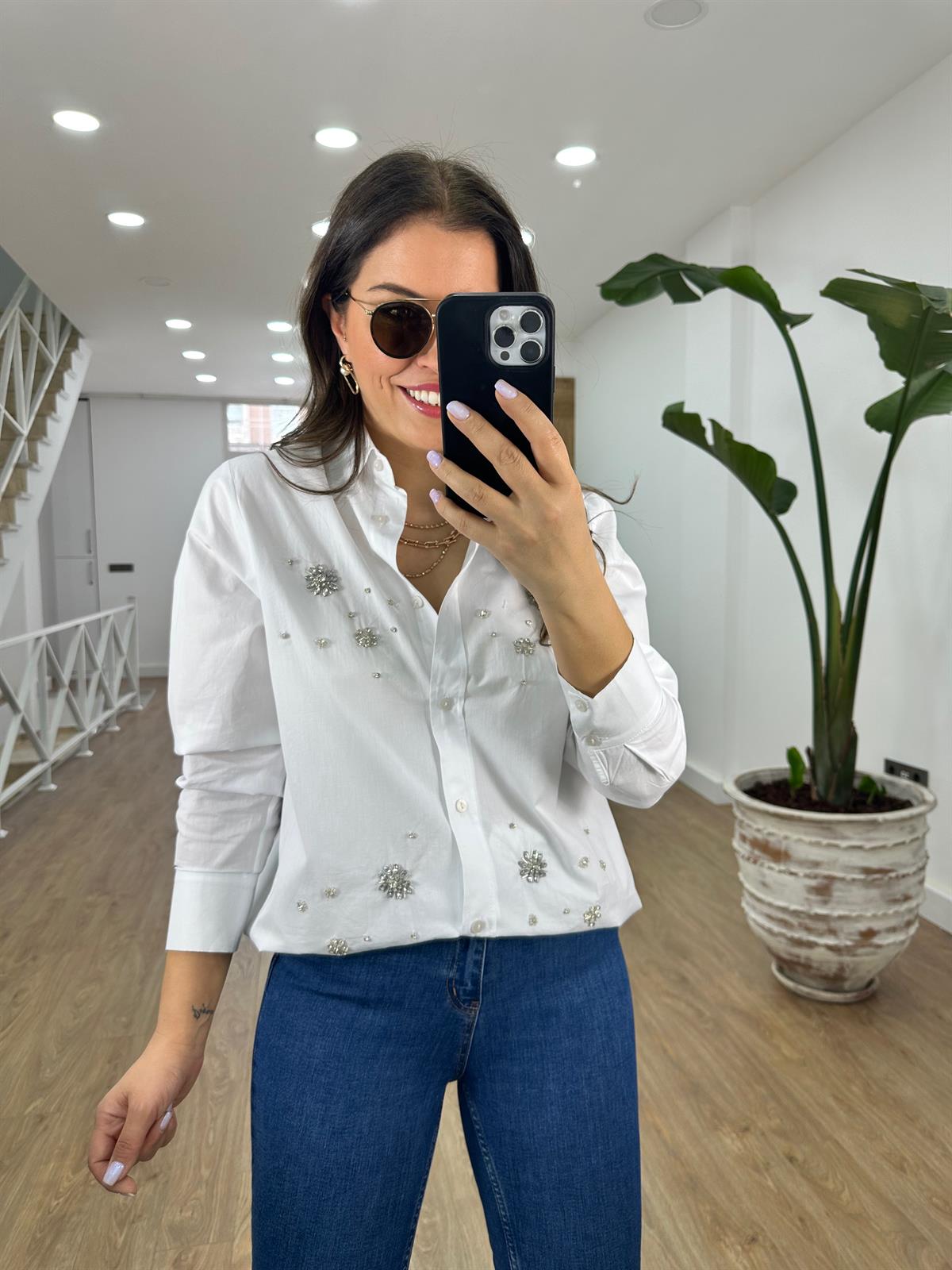 %100 Pamuk Taş İşlemeli Gömlek