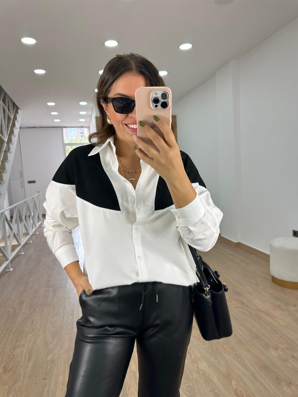 %100 Pamuk Triko Detaylı Salaş Gömlek-Siyah