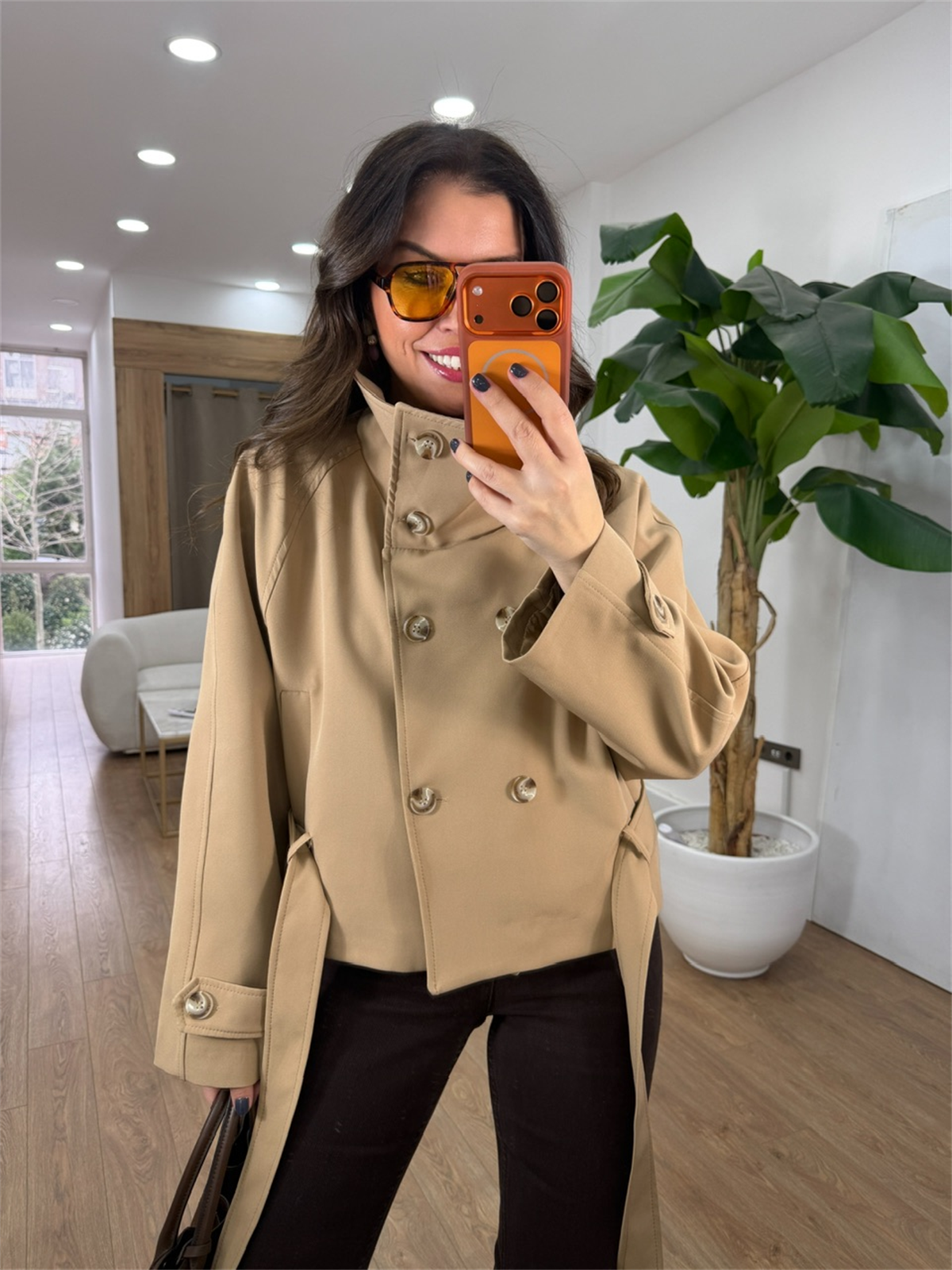 Dik Yaka Beli Bağlamalı Trençkot - Camel