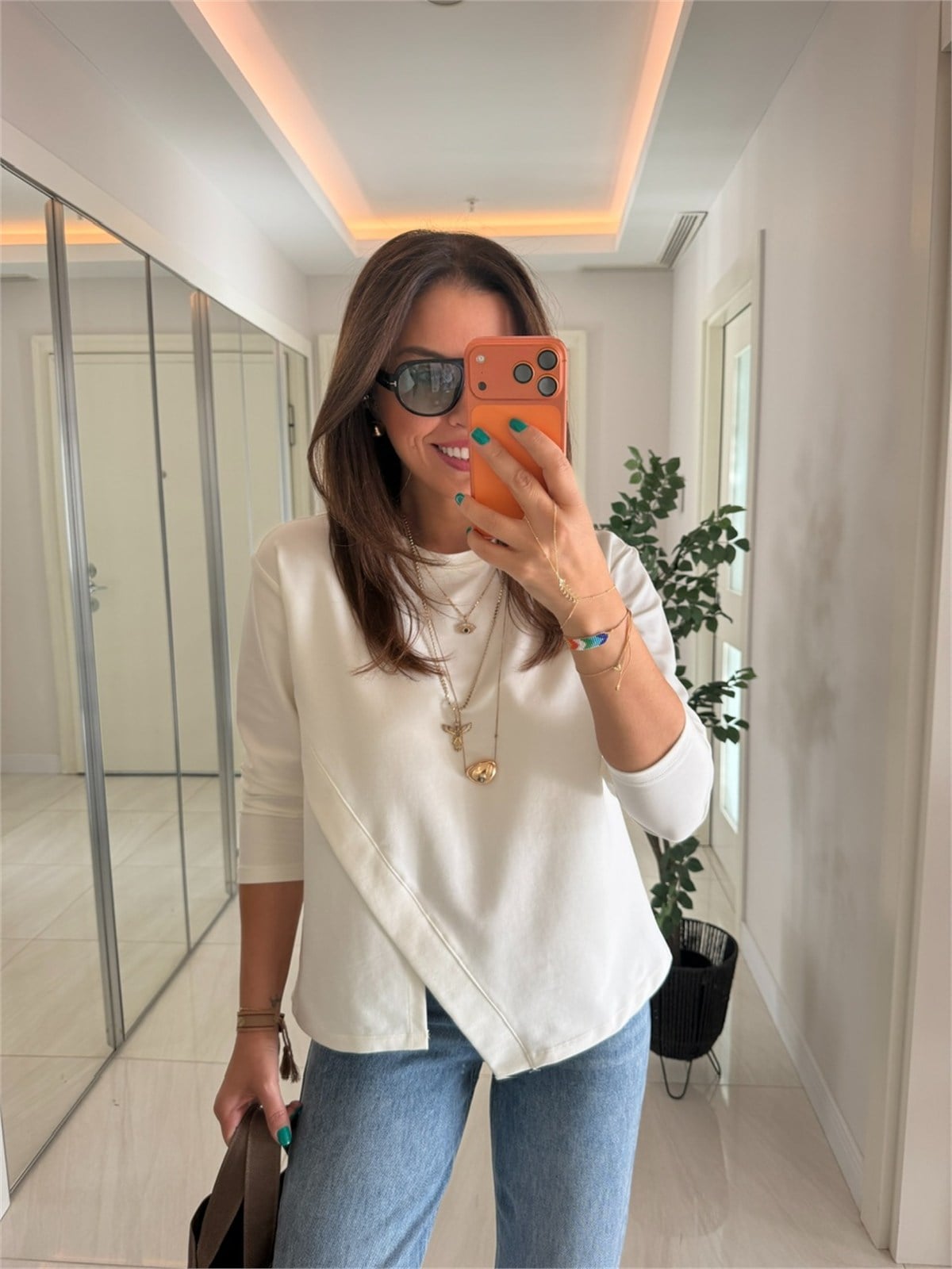 Asimetrik Yırtmaçlı Basic Sweat -Ekru