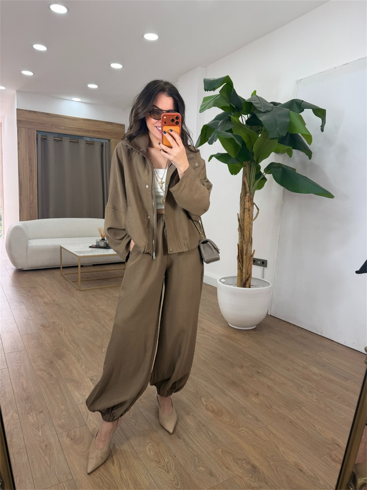 Dik Yaka Fermuarlı Premium Takım - Vizon