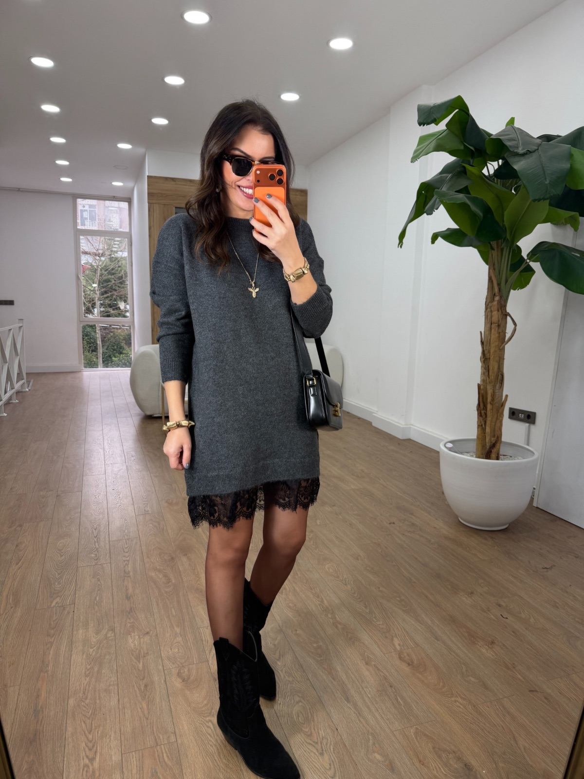 Etek Ucu Dantel Detaylı Triko Elbise - Antrasit