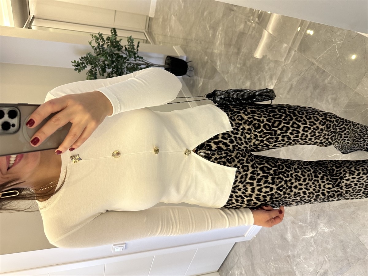 4 Düğmeli Basic Bluz - Ekru