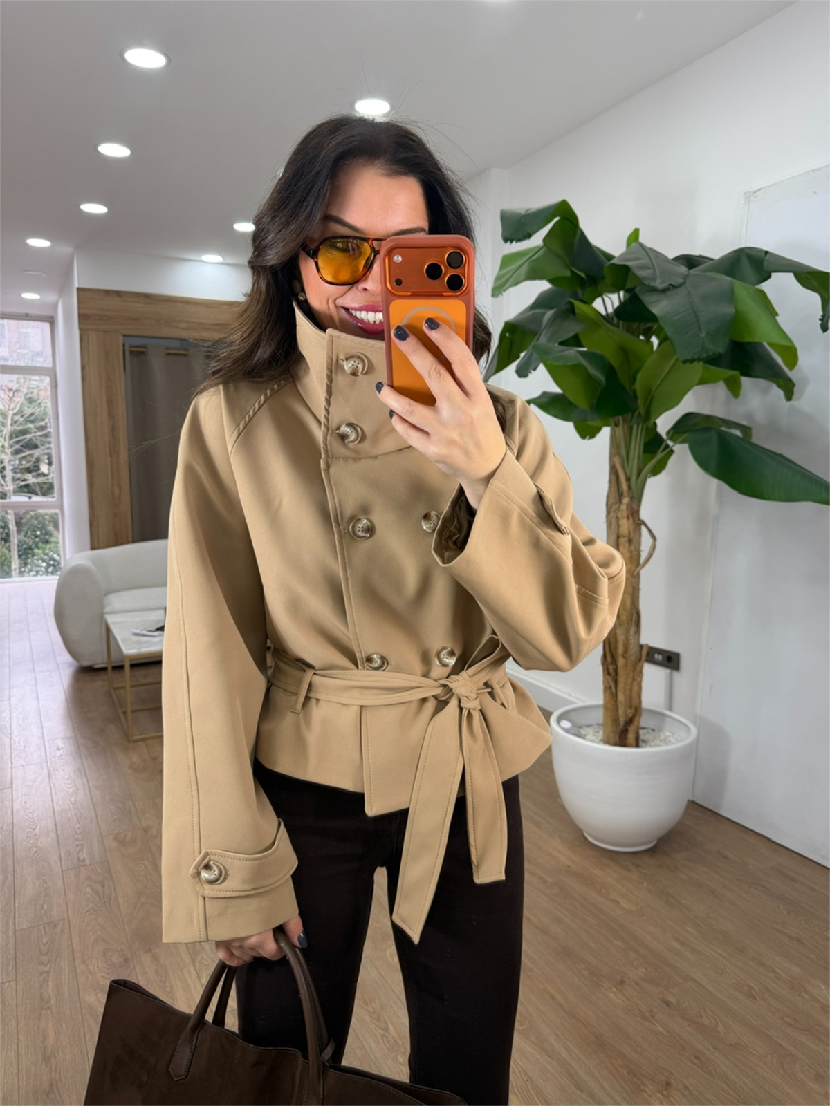 Dik Yaka Beli Bağlamalı Trençkot - Camel