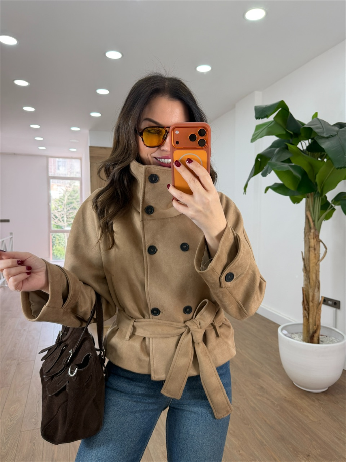 Dik Yaka Kuşaklı Süet Ceket - Sütlü Kahve  