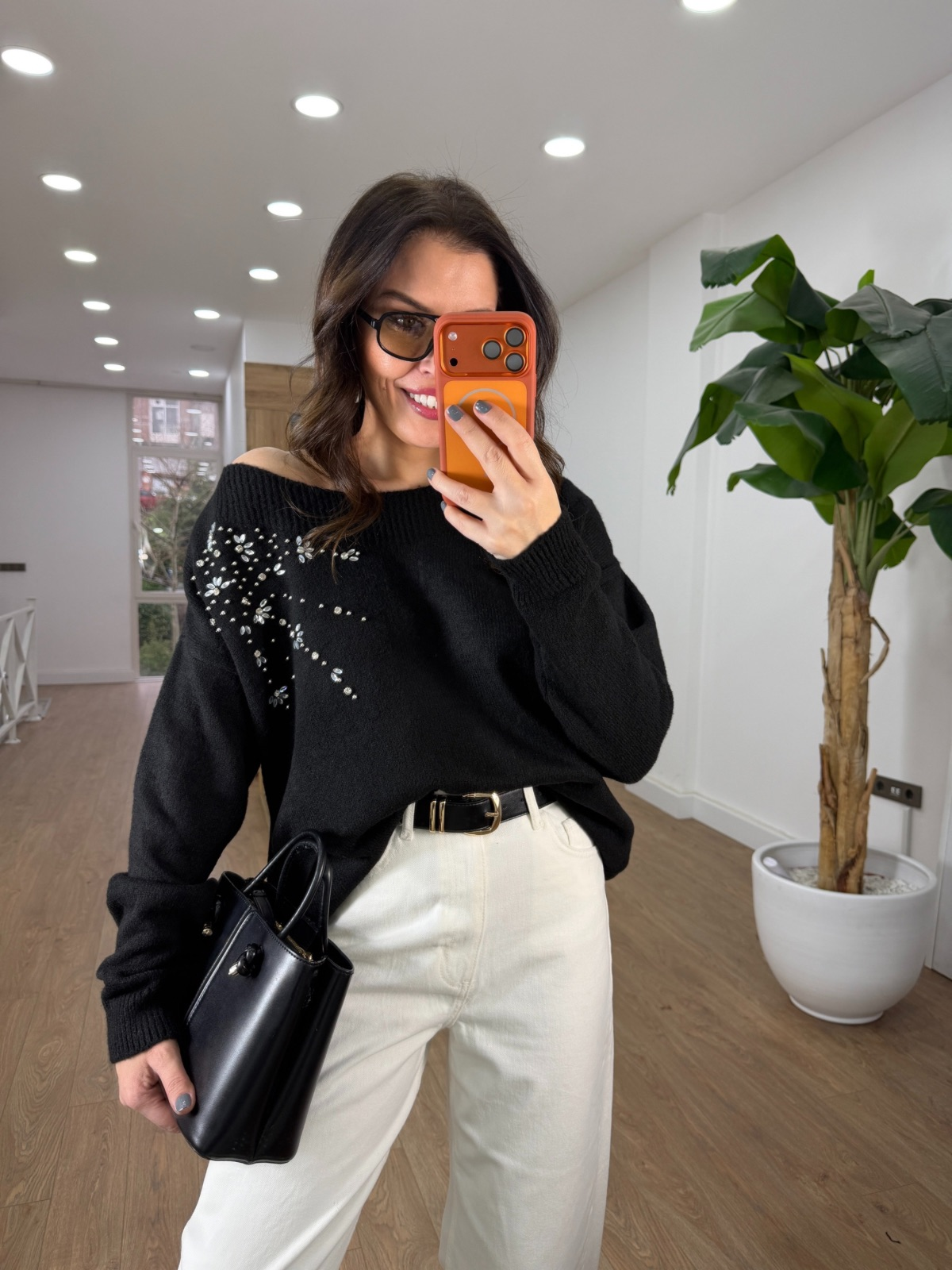 Omuzu Taşlı Triko Kazak - Siyah