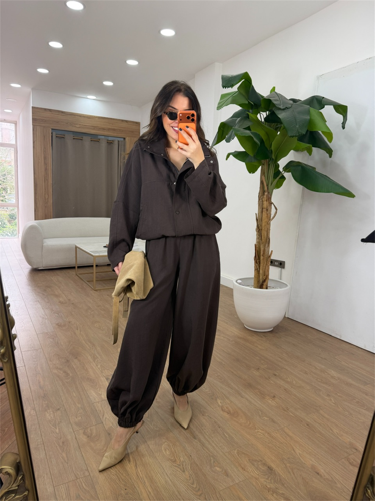 Dik Yaka Fermuarlı Premium Takım - Kahverengi