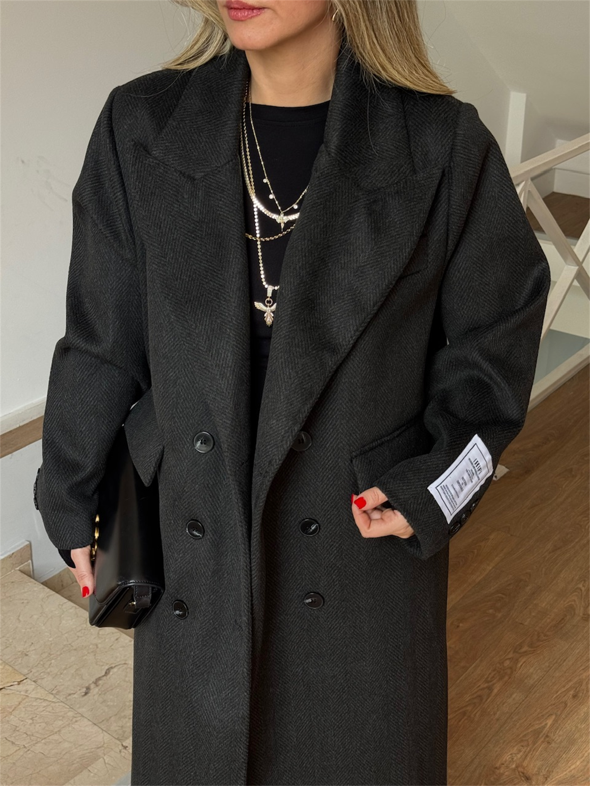 Kruvaze Yaka Balıksırtı Kaban - Siyah