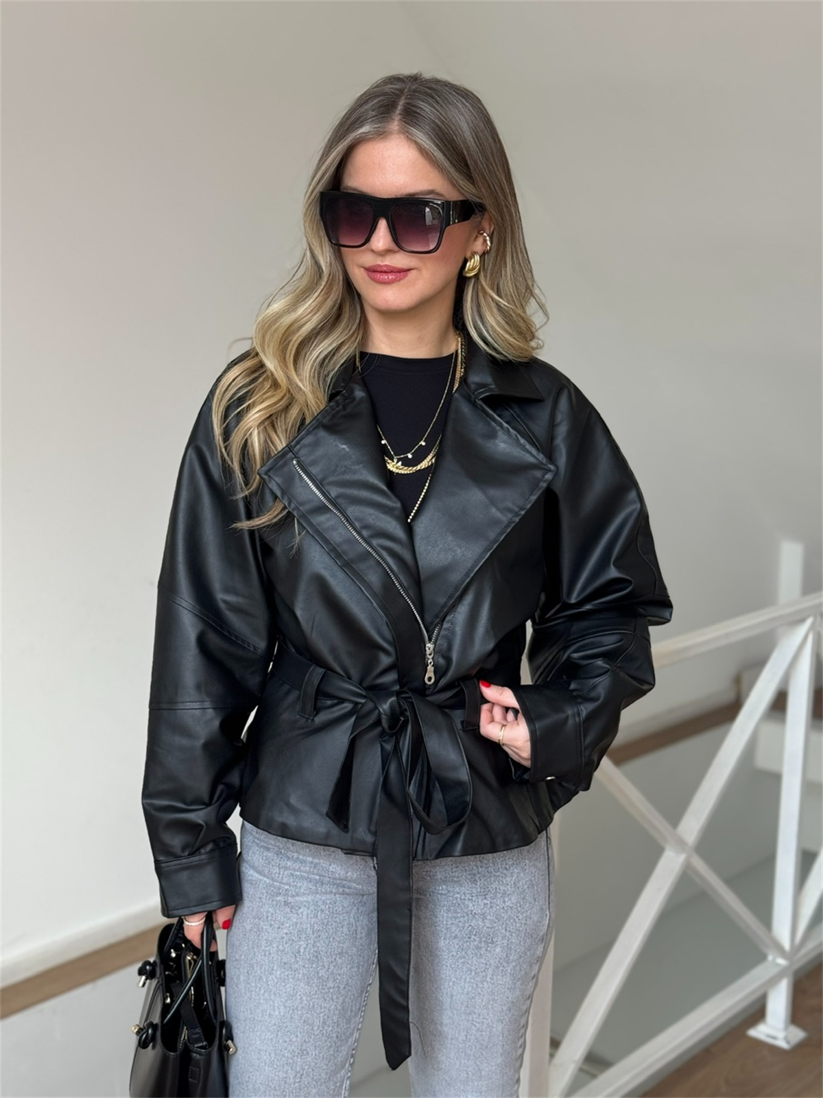 Beli Bağlamalı Fermuarlı Deri Ceket 