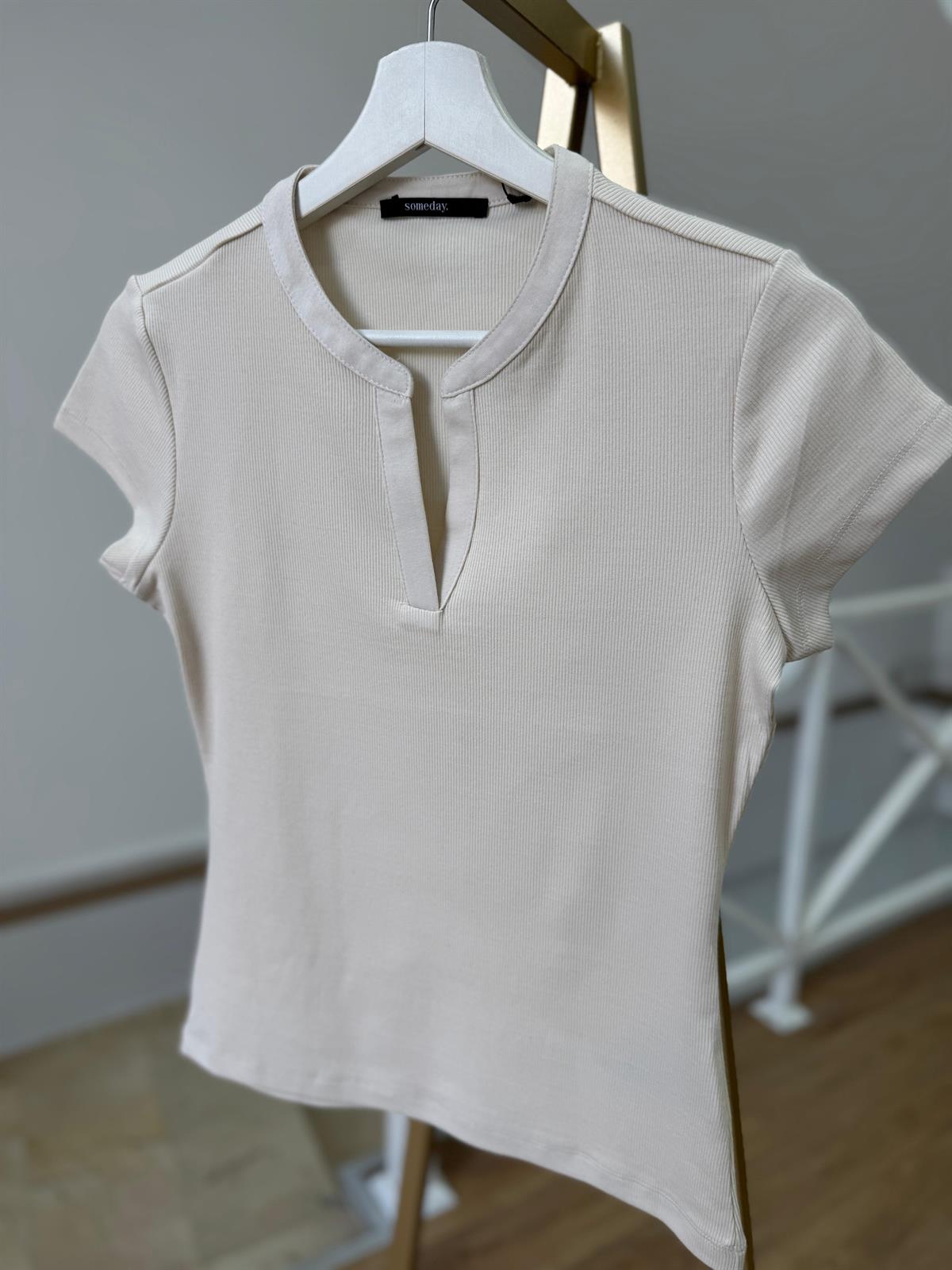 Açık Yaka Bluz - Bej