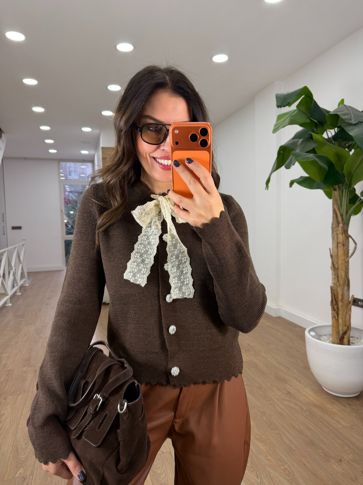 Dantel Fularlı Triko Hırka - Kahverengi