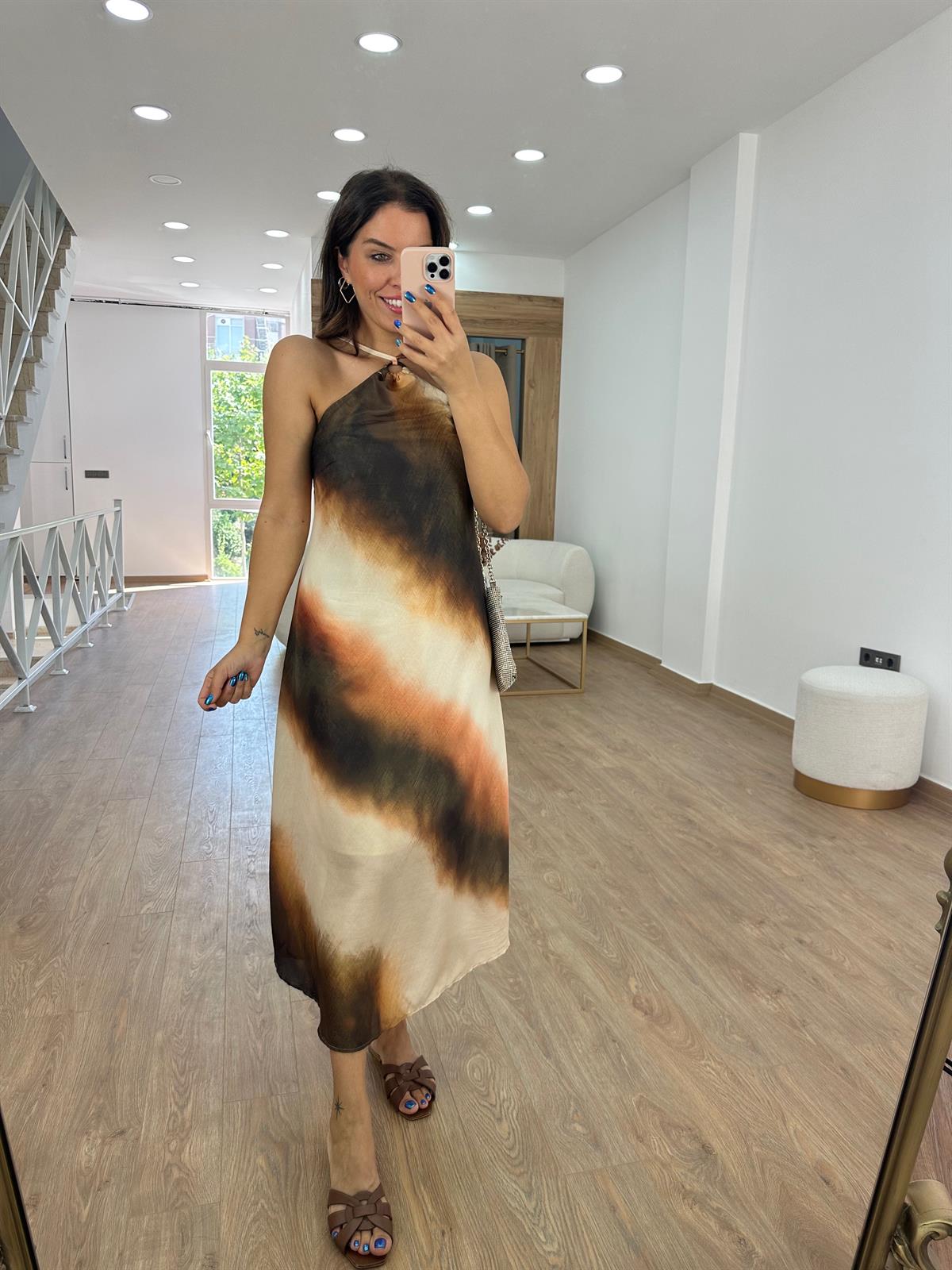 Ahşap Aksesuarlı Renk Geçişli Elbise- Kahve