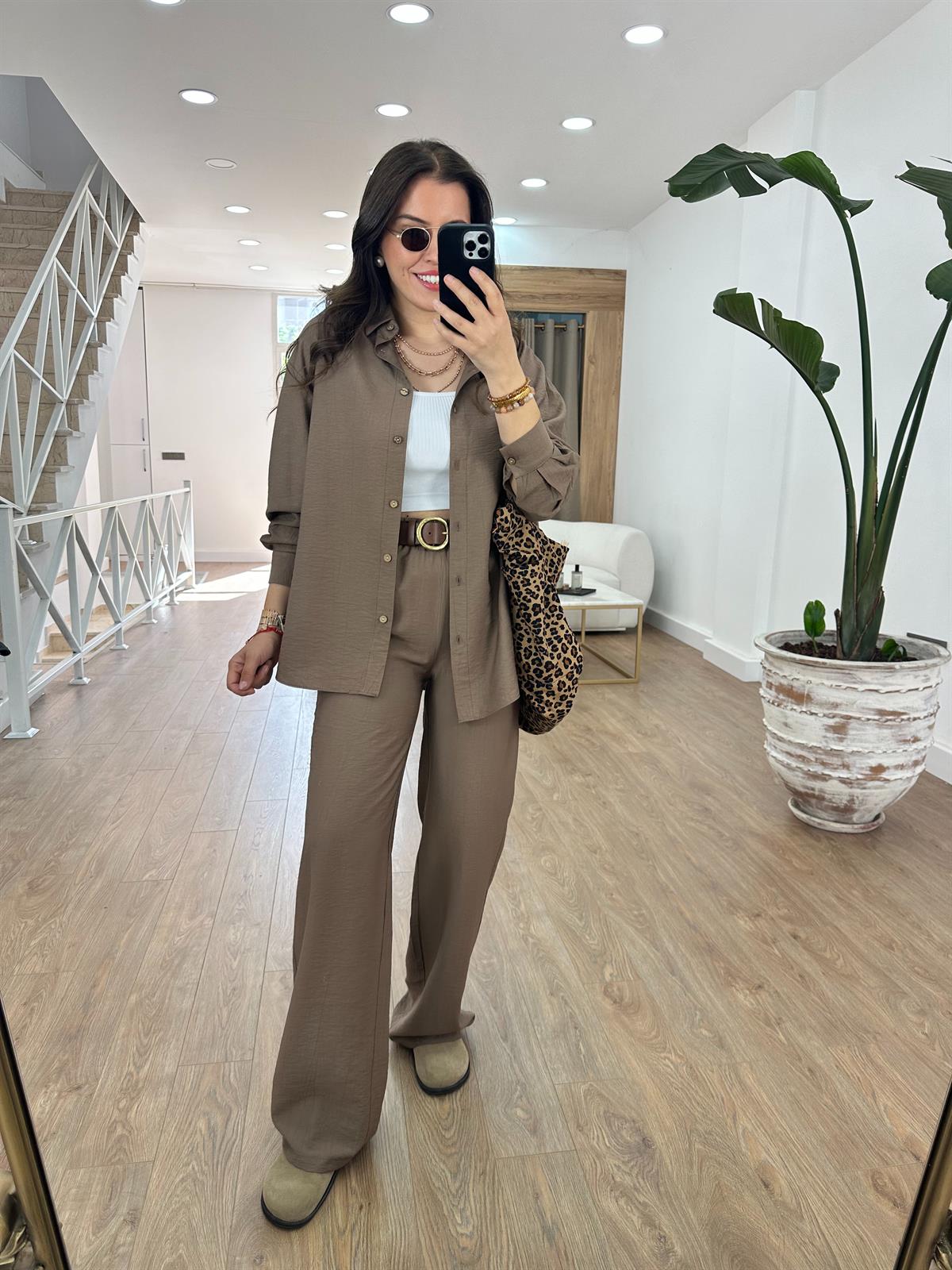 Ahşap Düğmeli Palazzo Pantolonlu Viskon Takım-Kahverengi