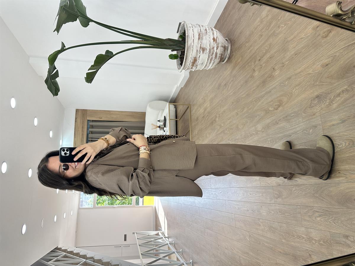 Ahşap Düğmeli Palazzo Pantolonlu Viskon Takım-Kahverengi