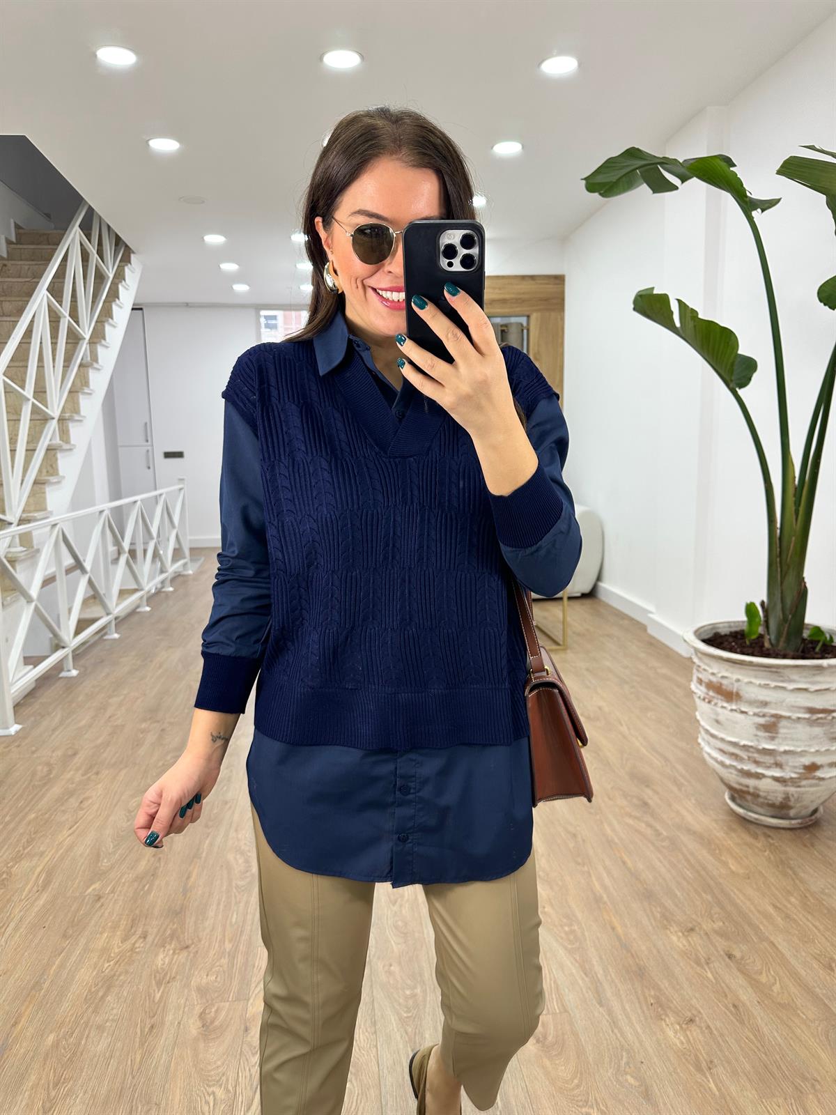 Ajur Detaylı Poplin Gömlek