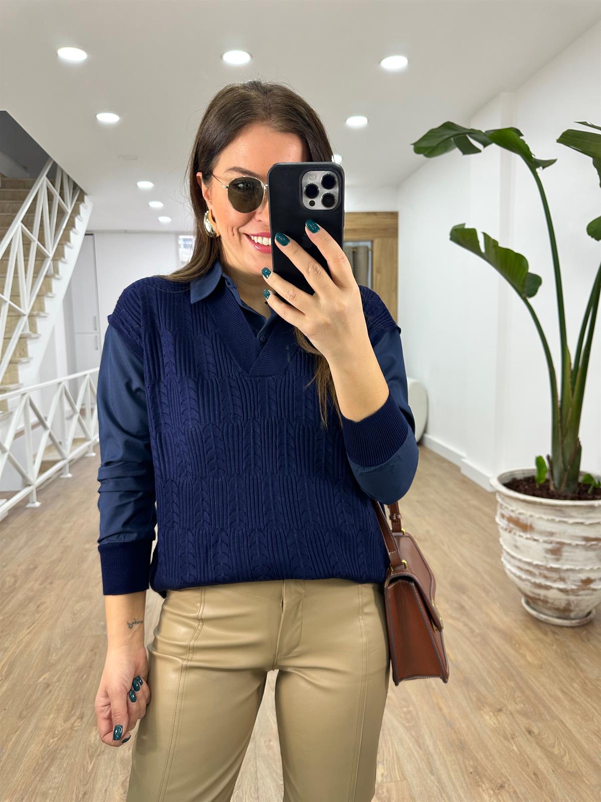 Ajur Detaylı Poplin Gömlek