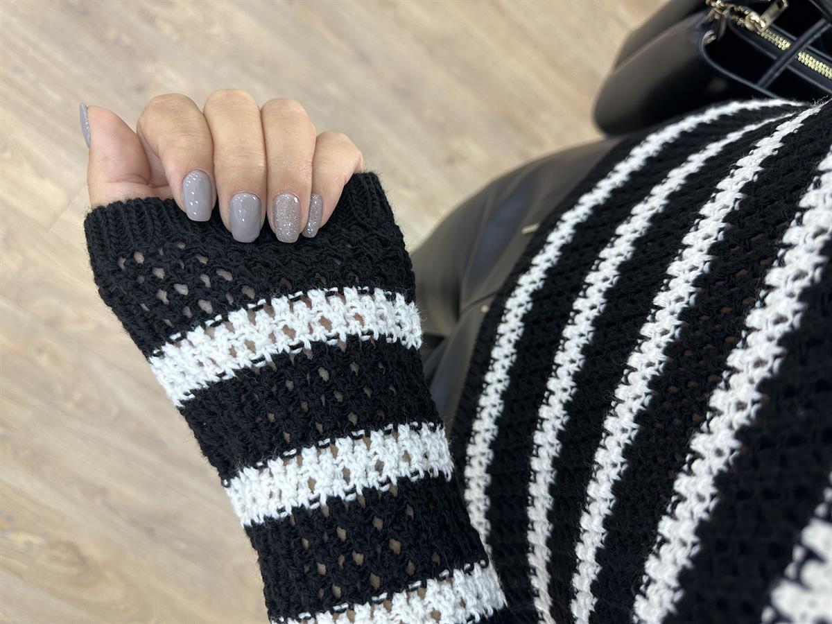 Ajurlu Çizgili Triko - Siyah