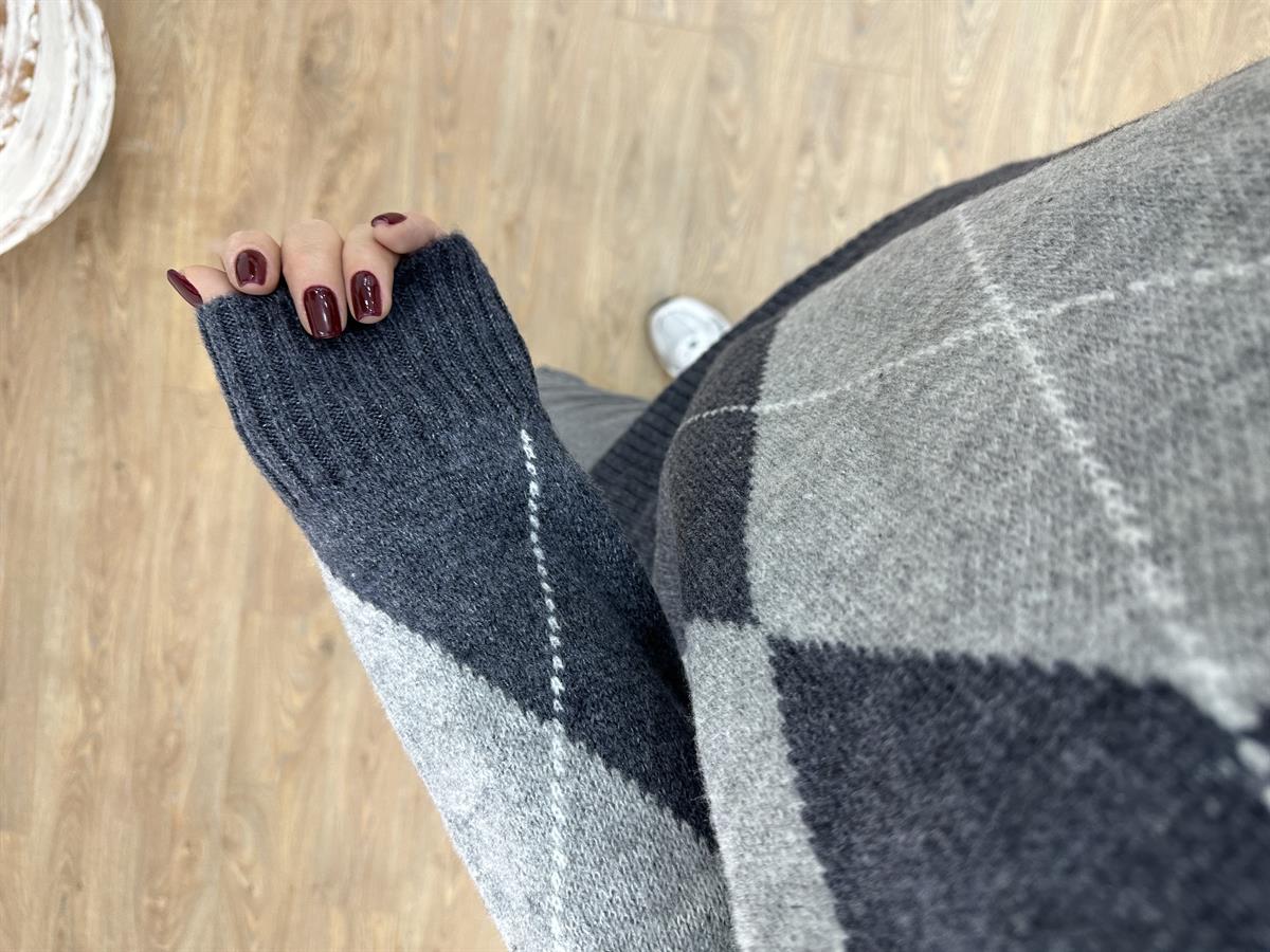 Antrasit Gri Baklava Desenli Kazak