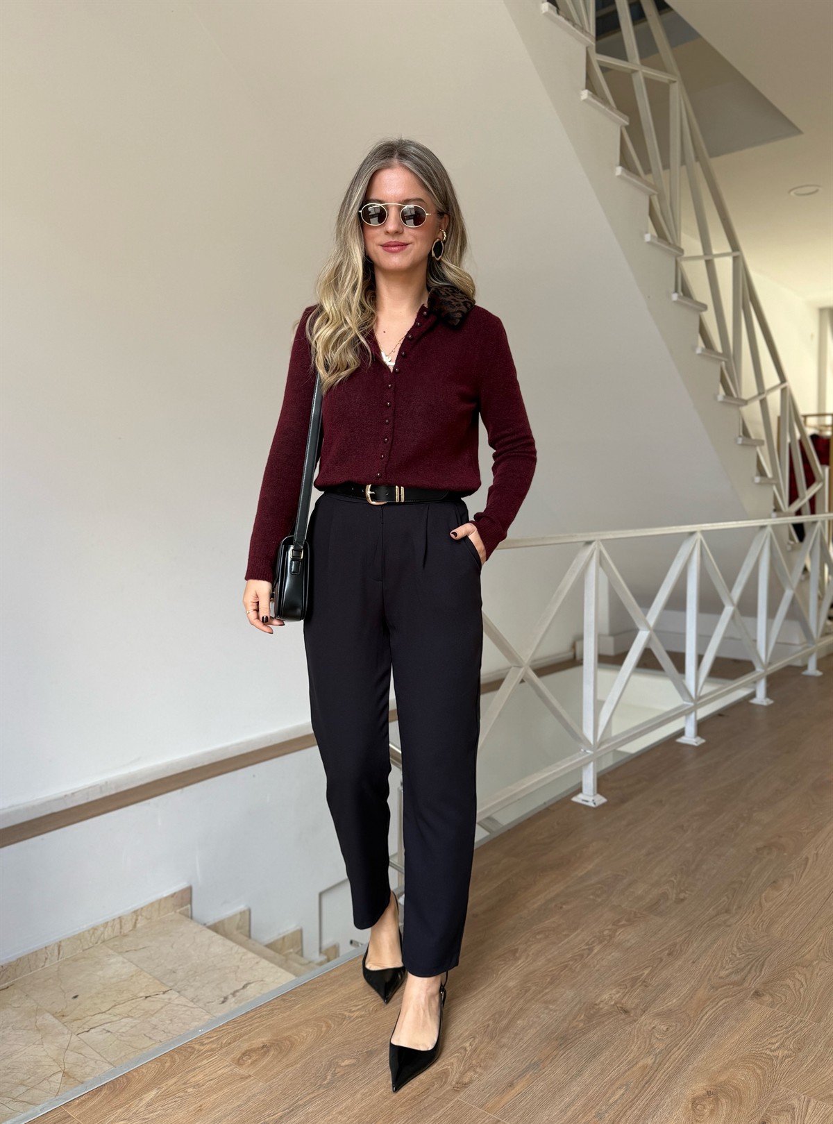 Arka Beli Lastikli Havuç Pantolon - Siyah