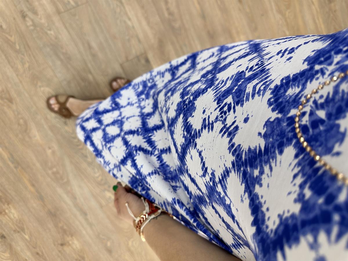 Arka Beli Lastikli Yandan Yırtmaçlı Tiril Elbise-Mavi