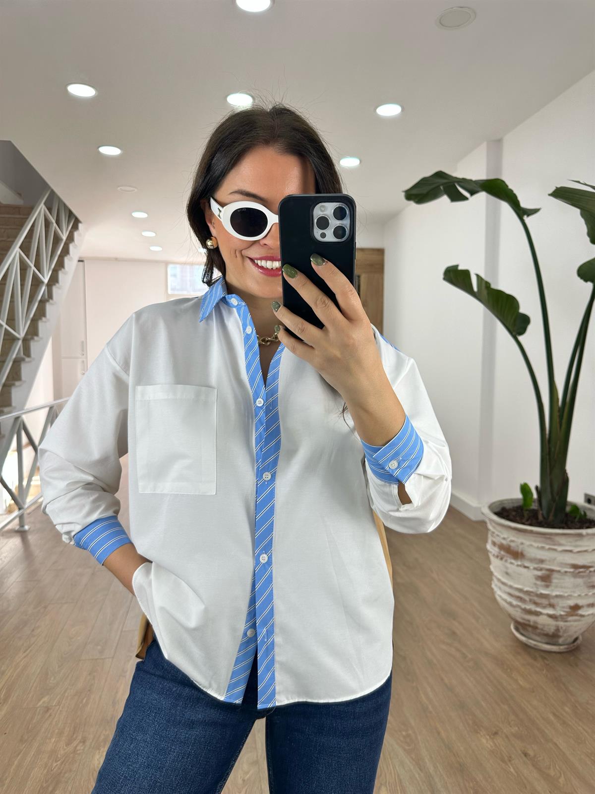 Arkası Camel Çizgi Detaylı Tasarım Gömlek