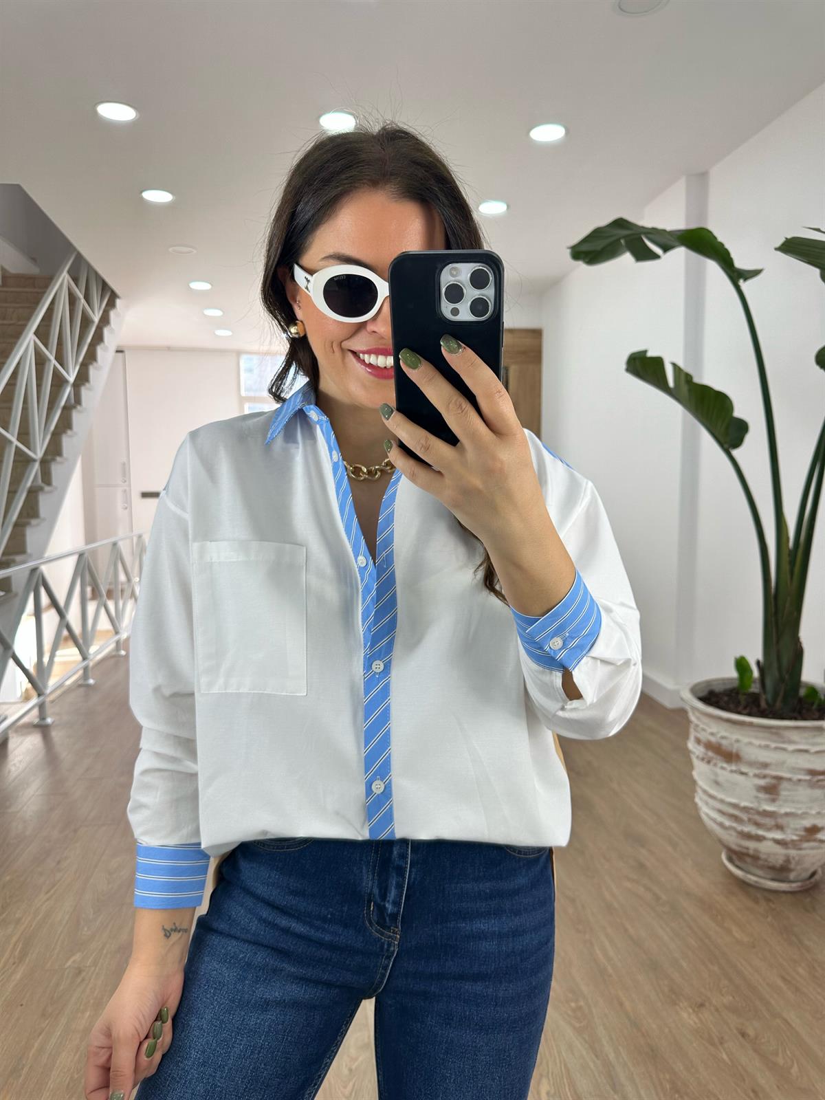 Arkası Camel Çizgi Detaylı Tasarım Gömlek