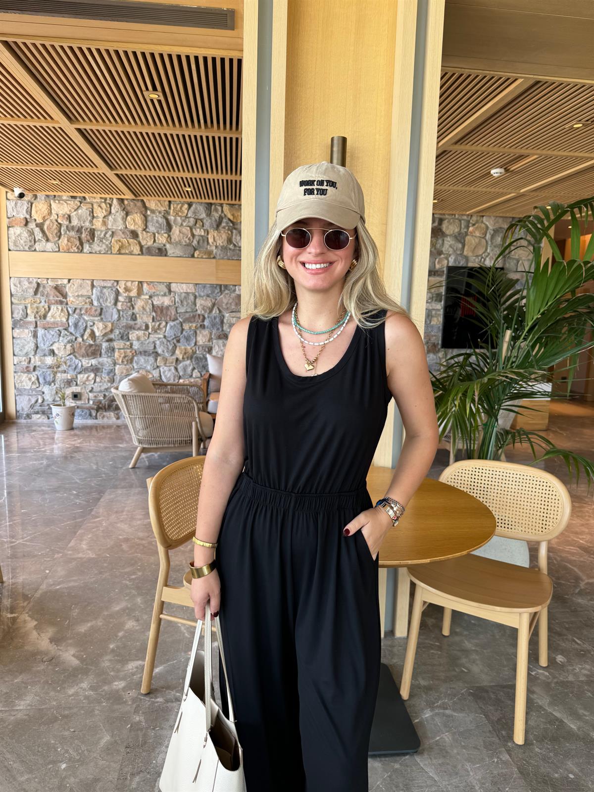 Arkası Dekolteli Viskon Tulum-Siyah