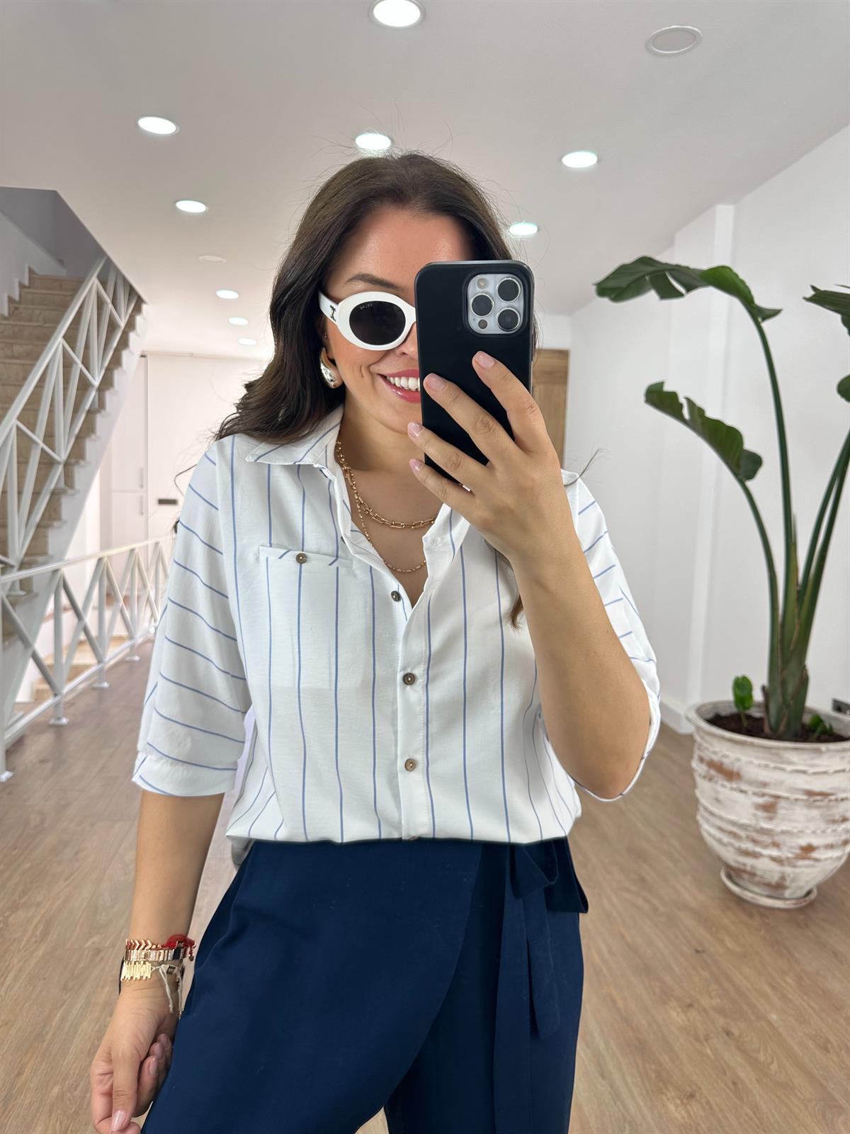 Arkası Uzun Çizgili Tiril Gömlek-Mavi