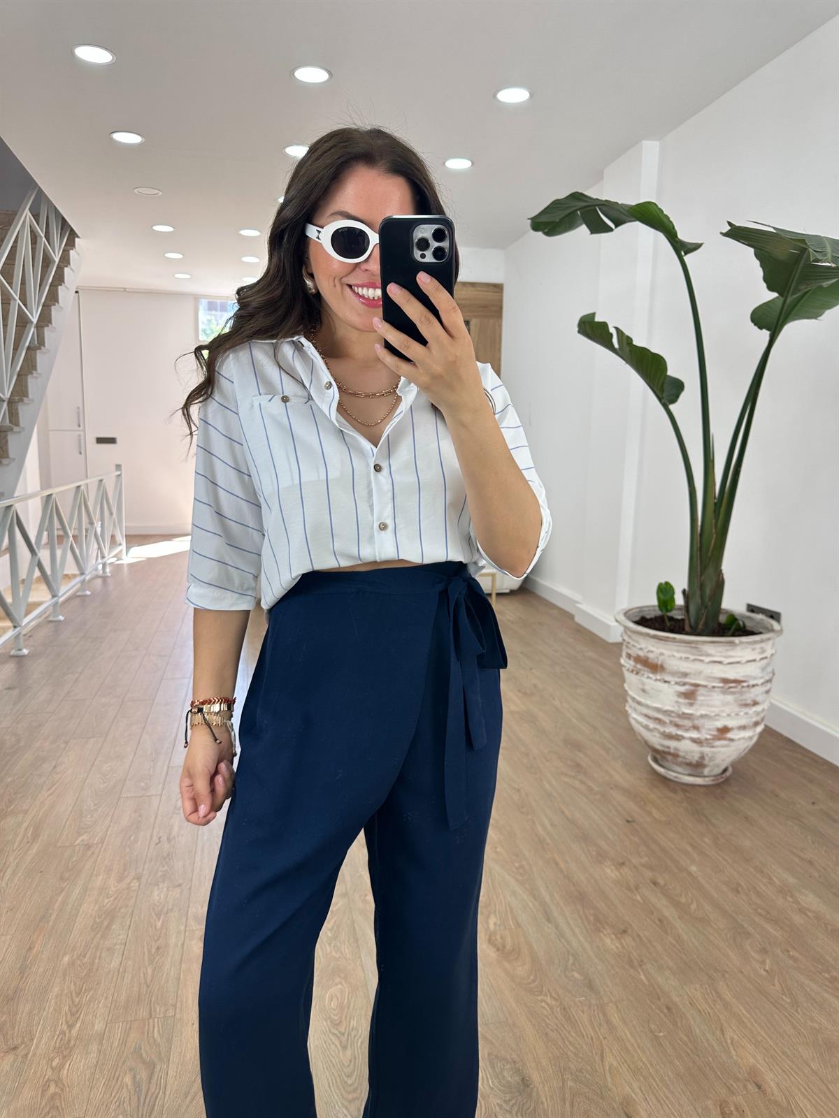 Arkası Uzun Çizgili Tiril Gömlek-Mavi