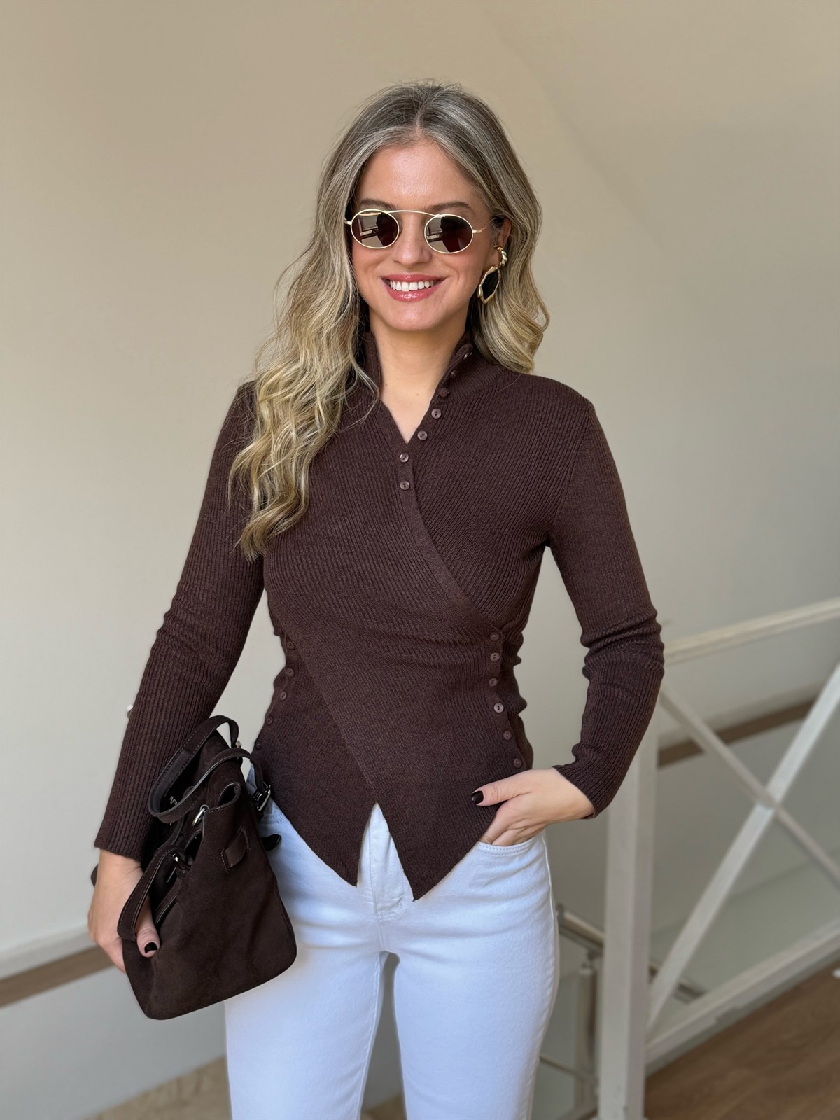 Asimetrik Beli Düğmeli Fitilli Triko 