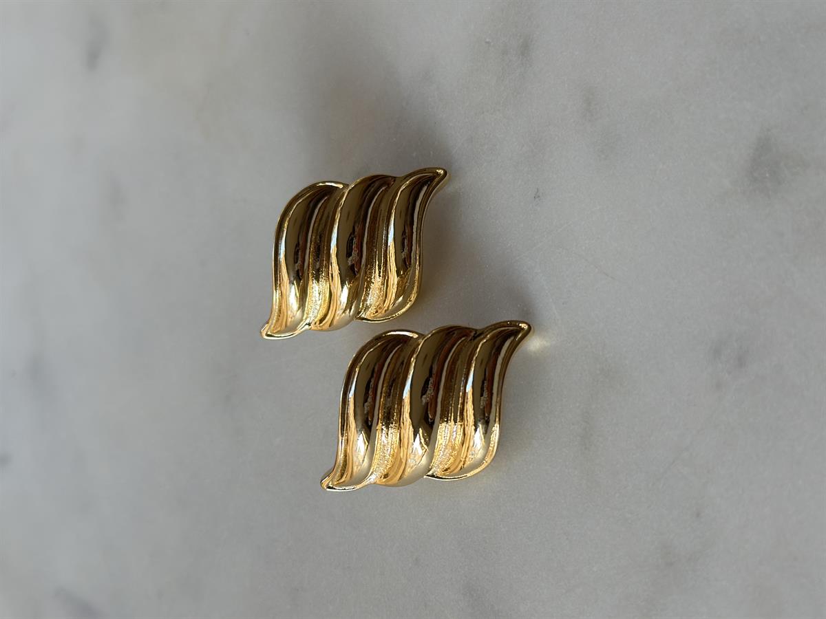 Asimetrik Çizgili Gold Küpe
