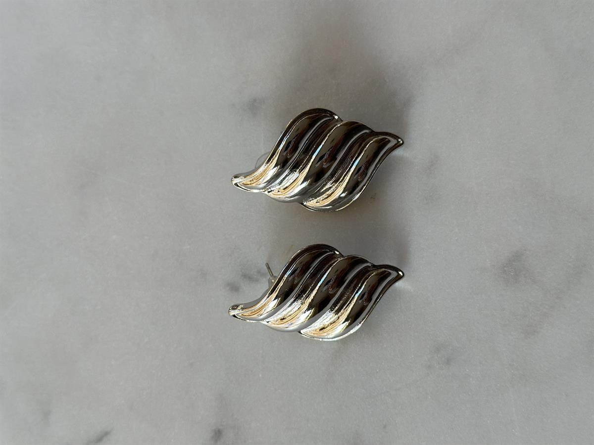 Asimetrik Çizgili Silver Küpe