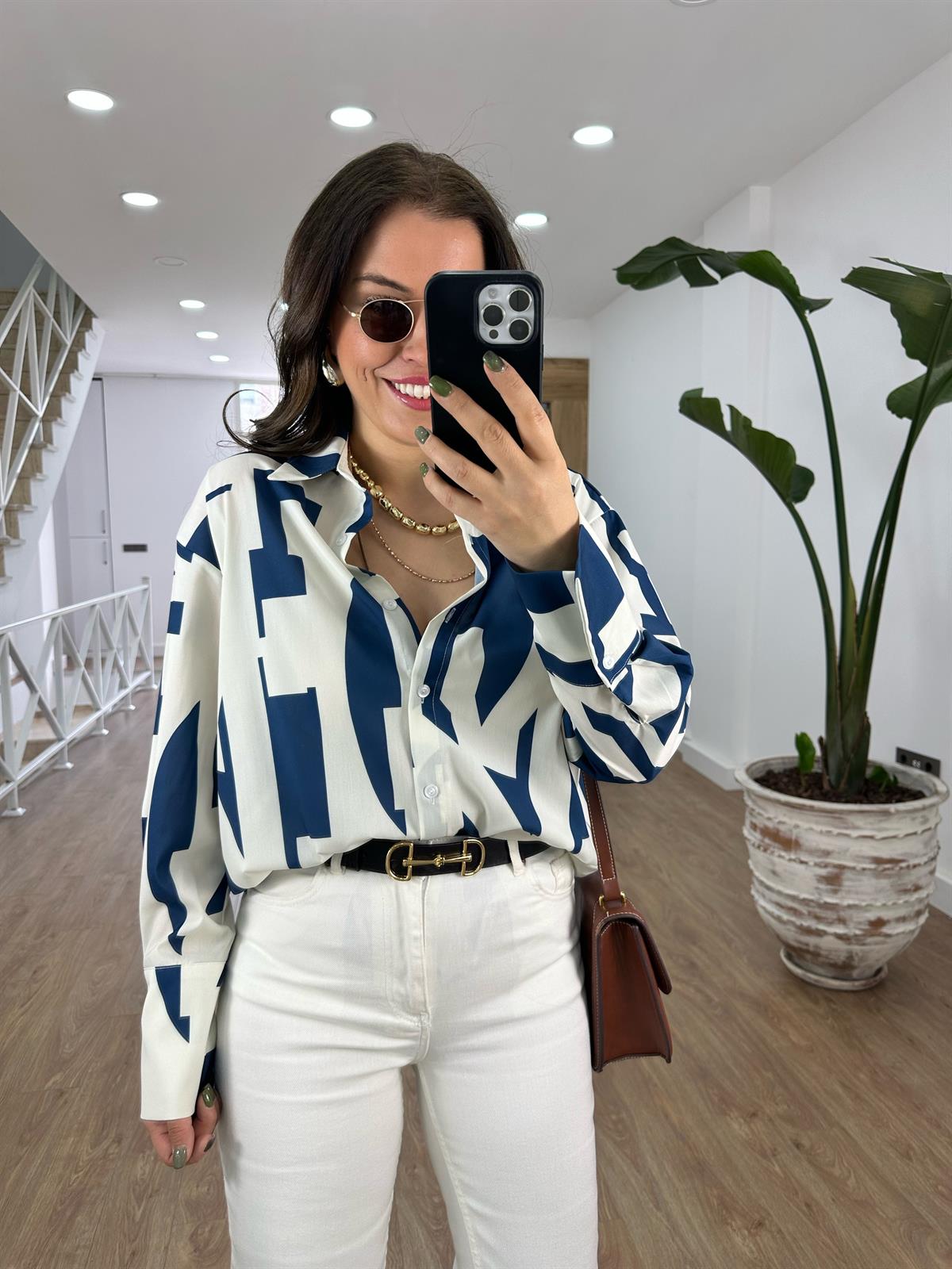 Asimetrik Desenli Gömlek