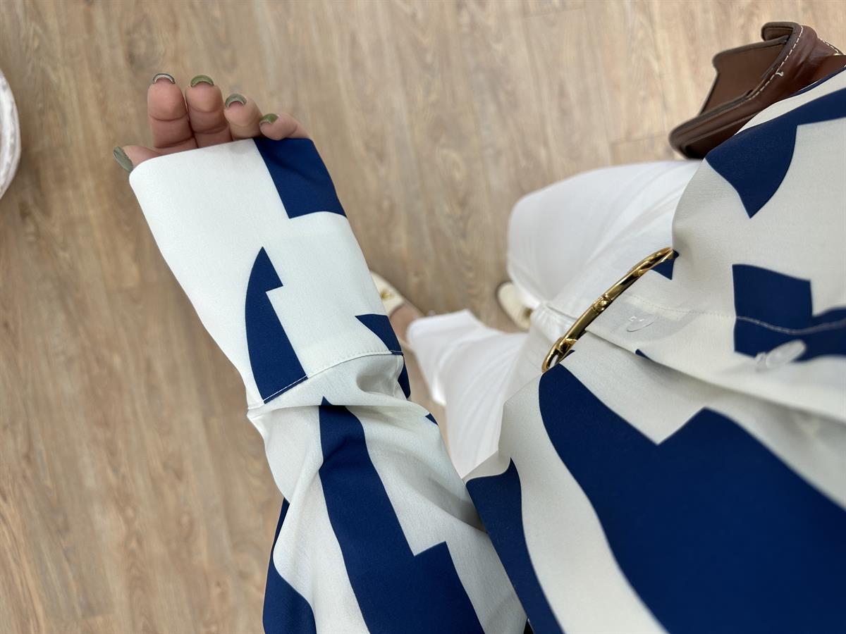 Asimetrik Desenli Gömlek