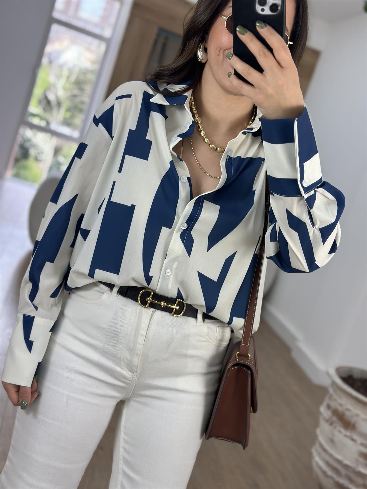 Asimetrik Desenli Gömlek