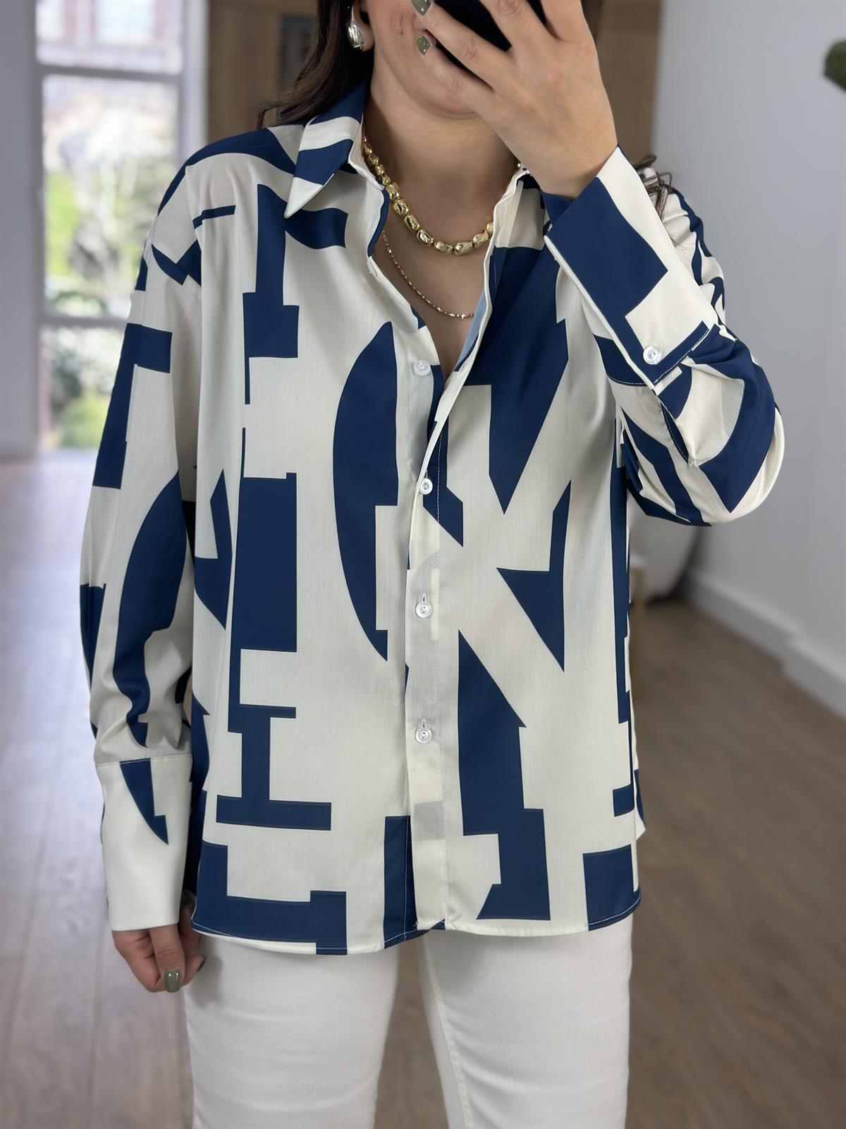 Asimetrik Desenli Gömlek