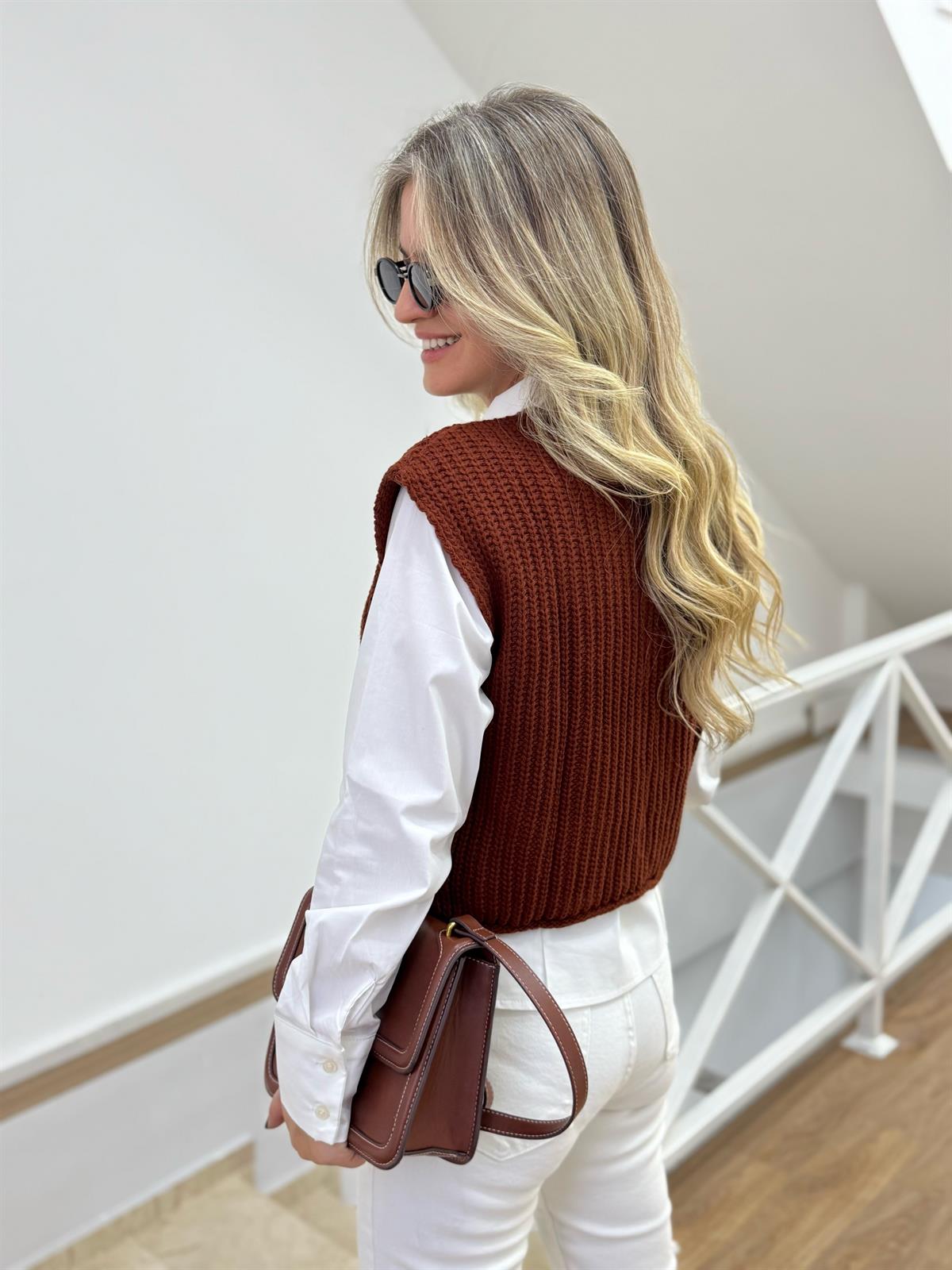 Asimetrik Gold Düğmeli Süveter - Kahverengi