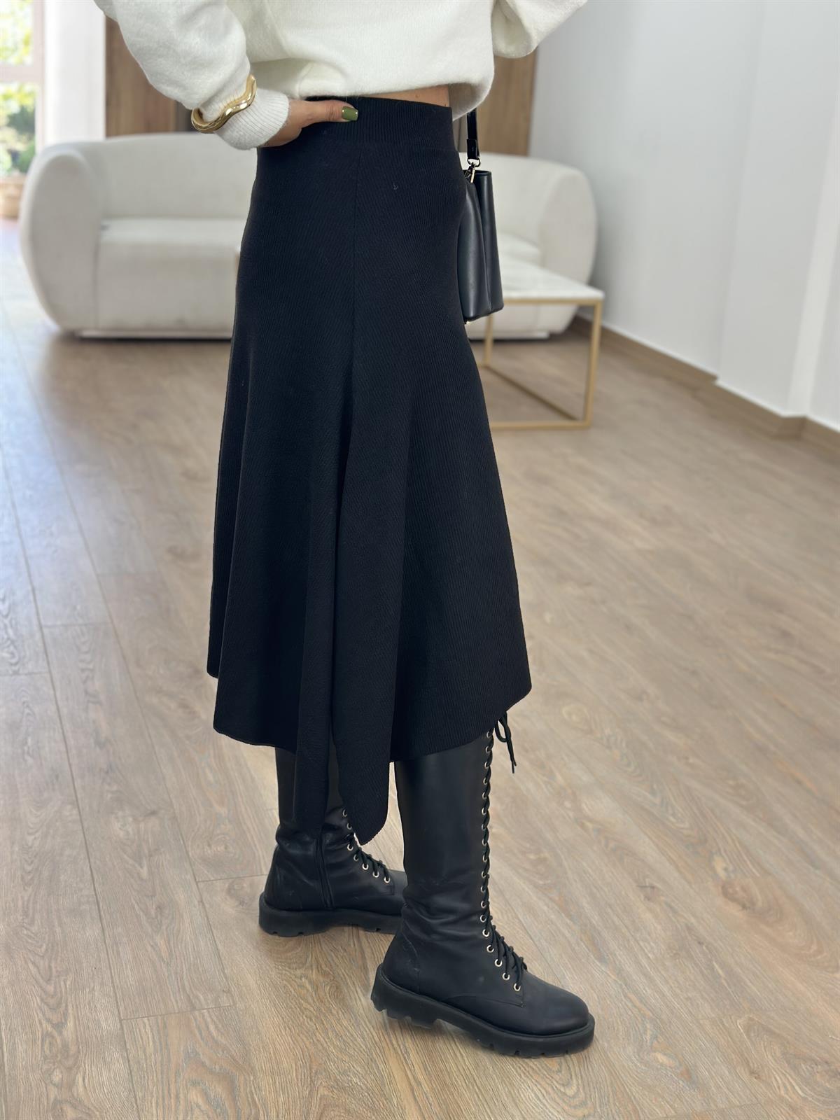 Asimetrik KesimFitilli Likralı Etek