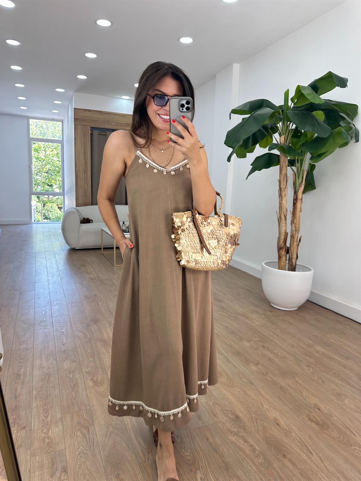 Askıları Ayarlanabilir, Deniz Kabuğu Detaylı Keten Elbise Kahve