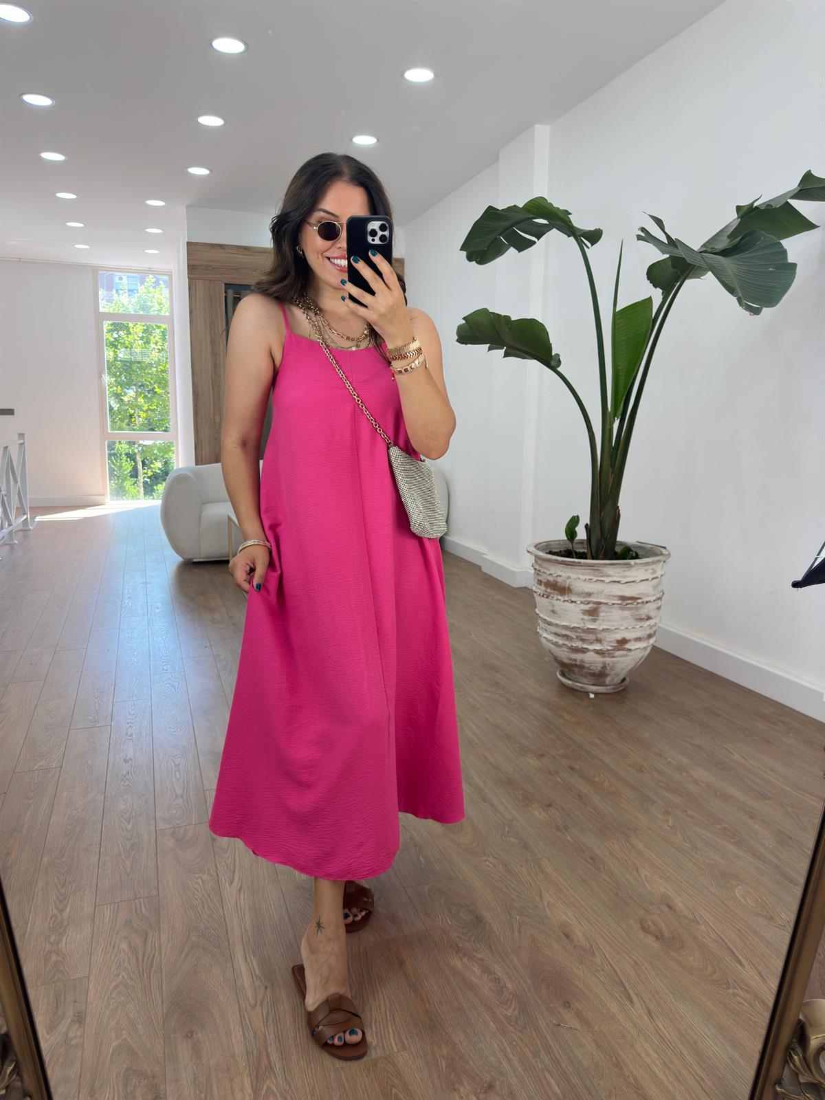 Askıları Ayarlanabilir Salaş Elbise-Fuşya