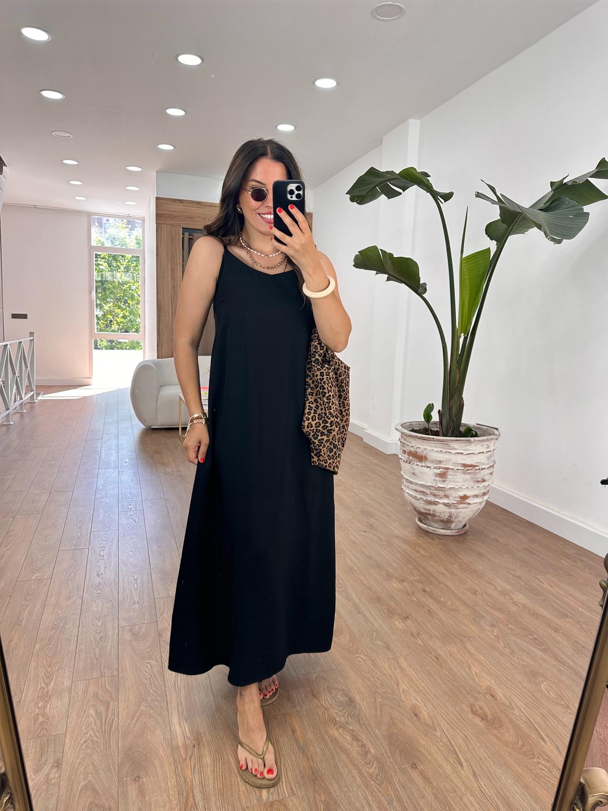 Askıları Ayarlanabilir Tiril Elbise-Siyah